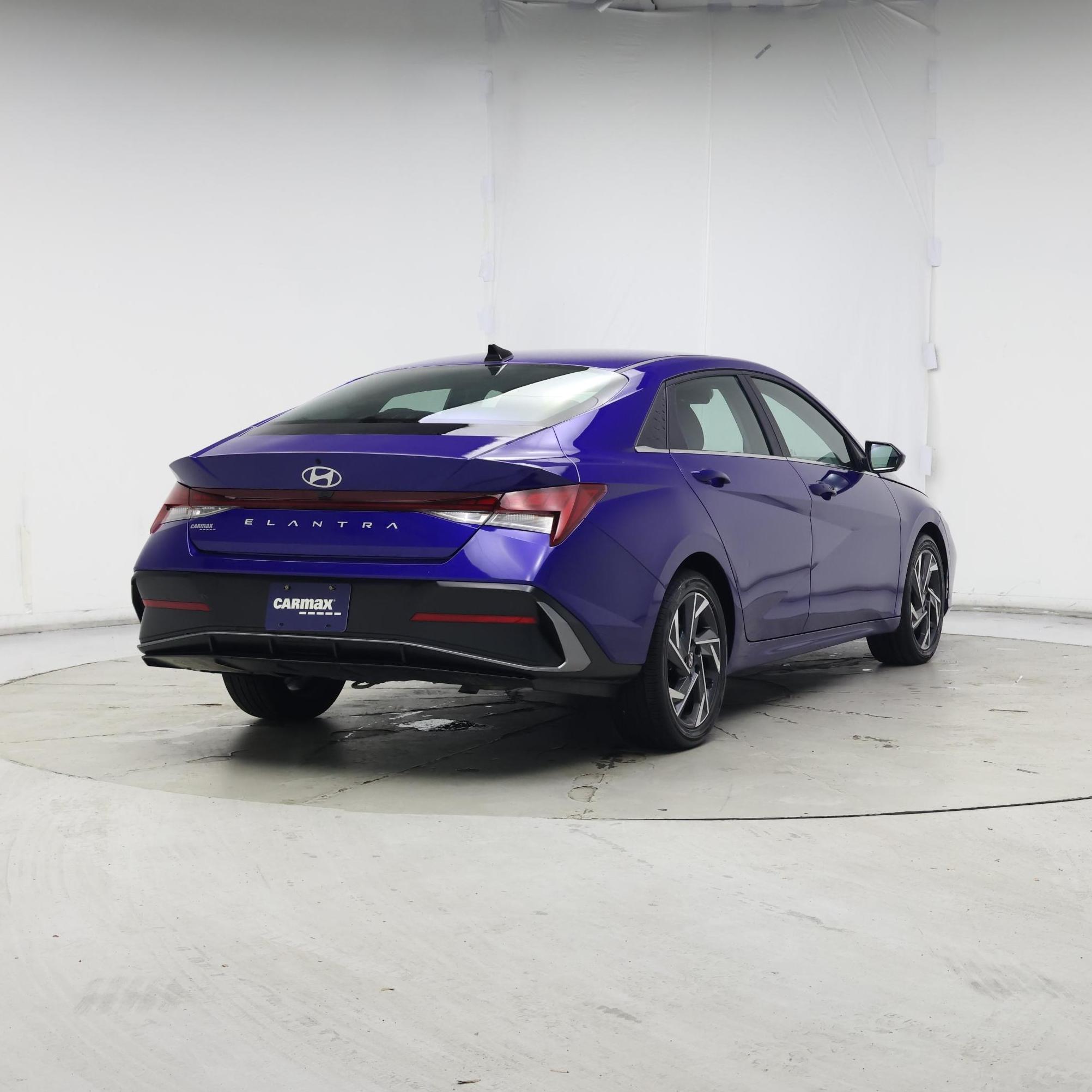 Thumbnail: 2025 Hyundai Elantra - 8