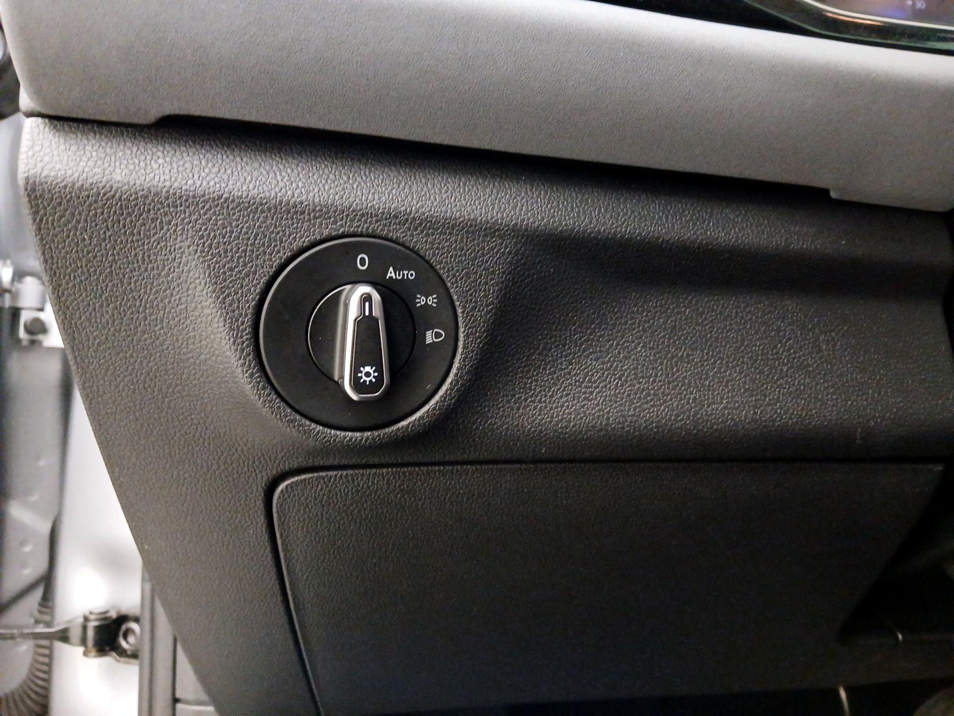 Thumbnail: 2025 Volkswagen Jetta - 13