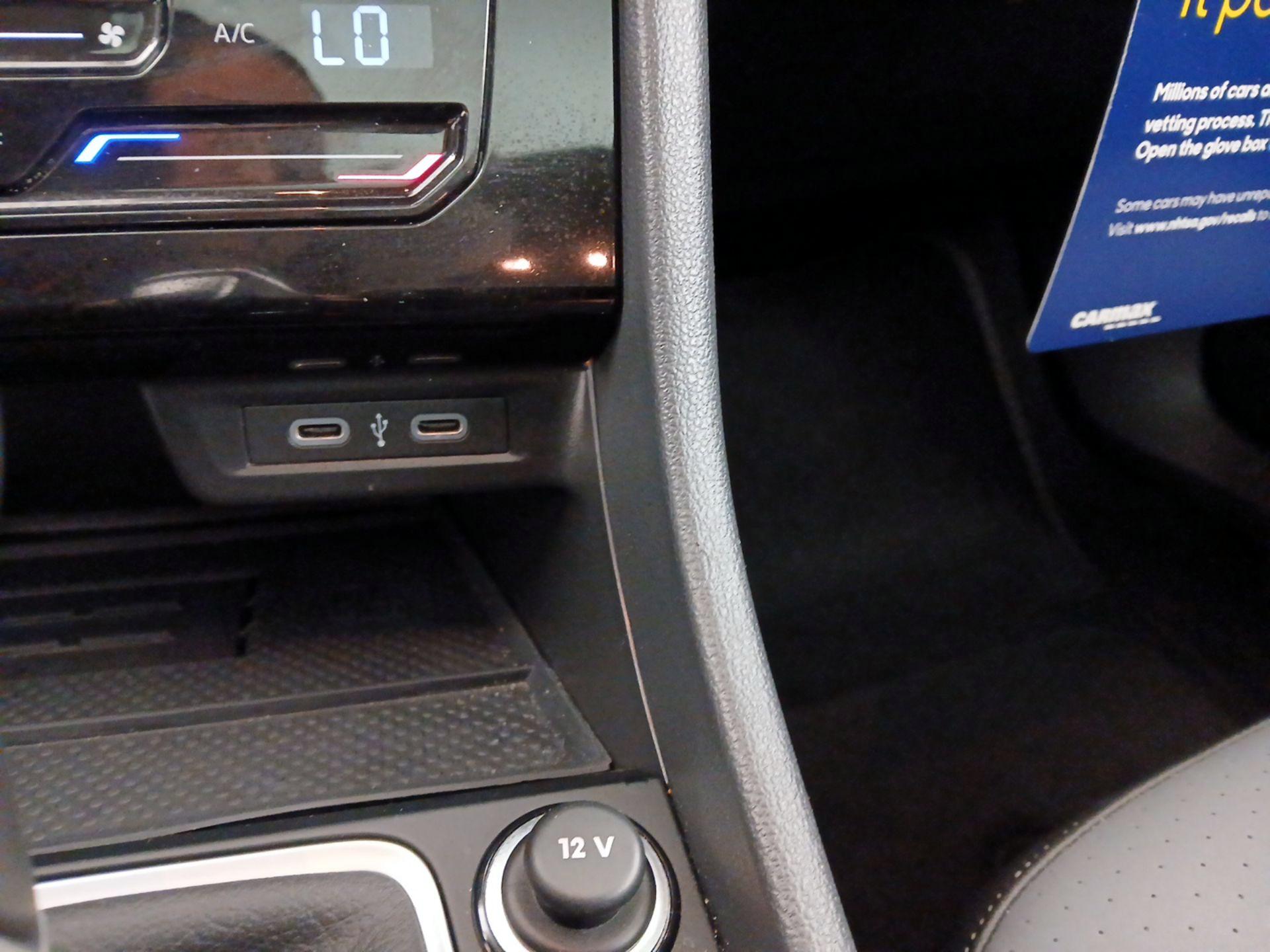 Thumbnail: 2025 Volkswagen Jetta - 18