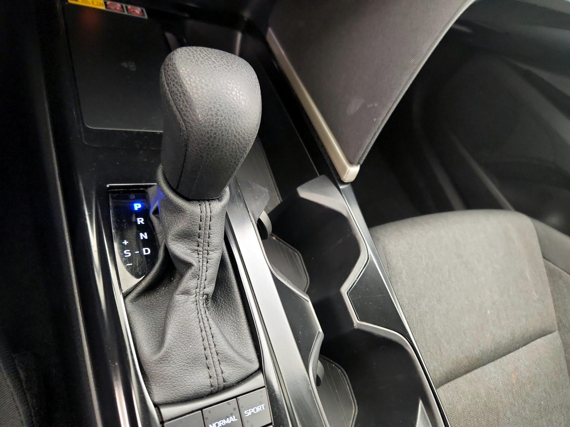 Thumbnail: 2025 Toyota Camry - 18