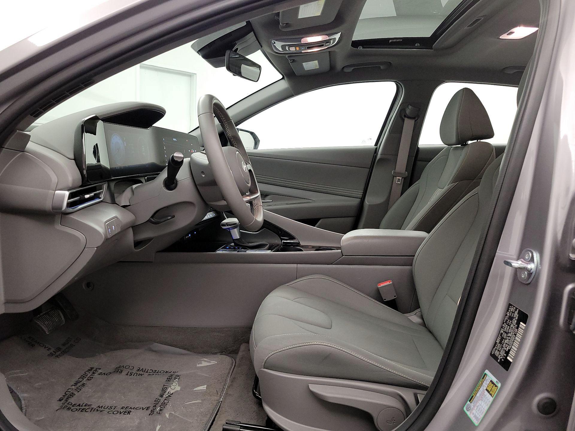 Thumbnail: 2025 Hyundai Elantra - 11