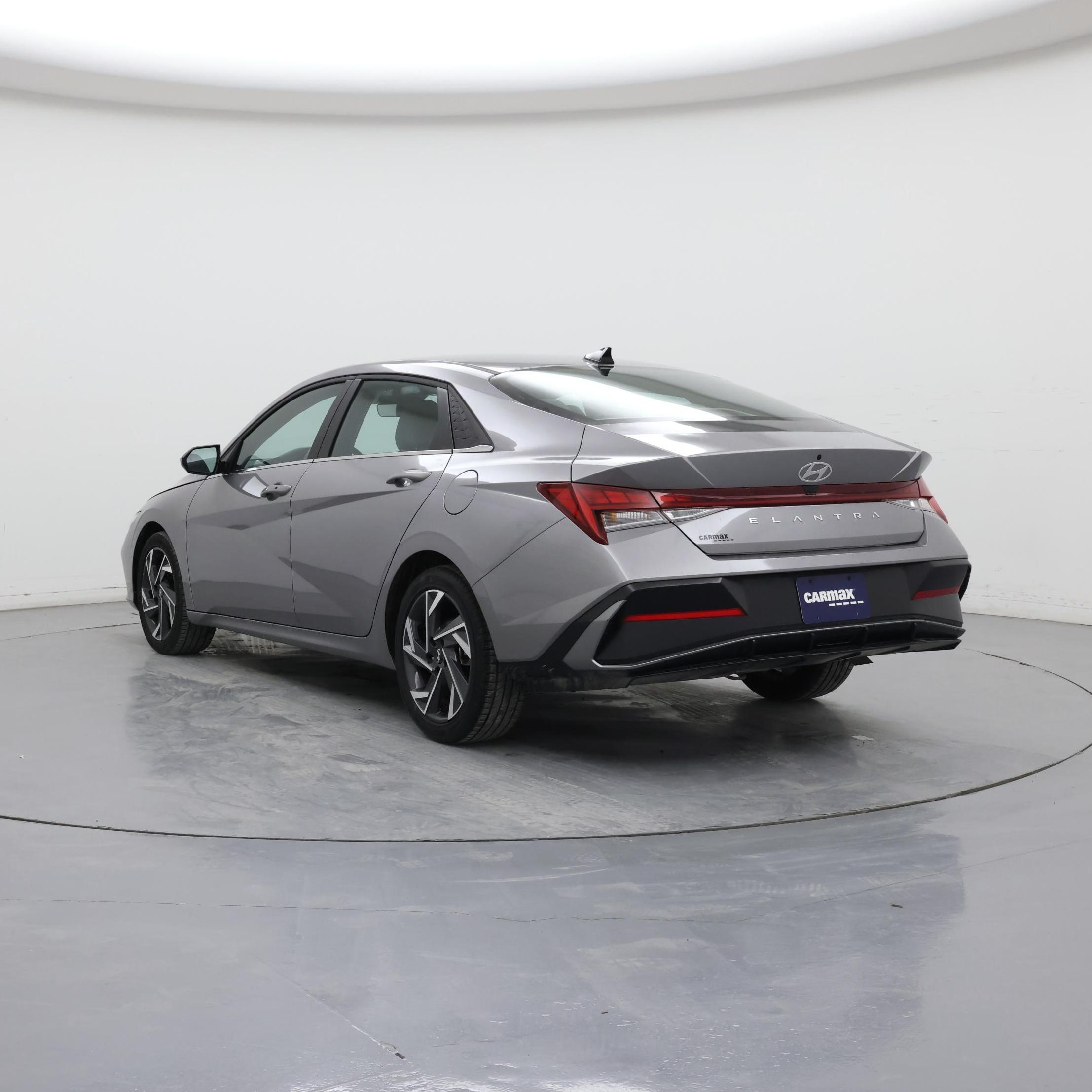 Thumbnail: 2025 Hyundai Elantra - 2