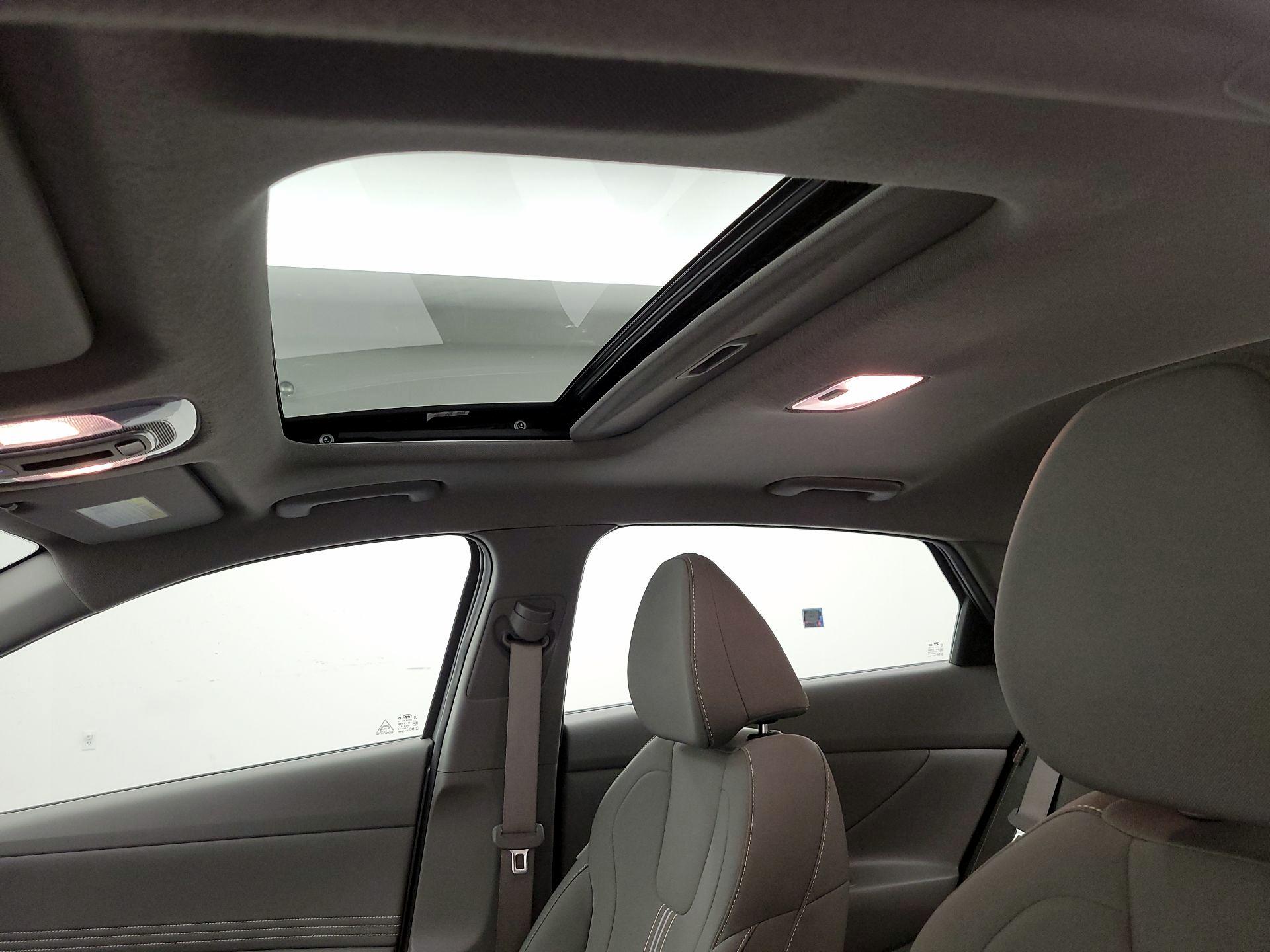 Thumbnail: 2025 Hyundai Elantra - 20