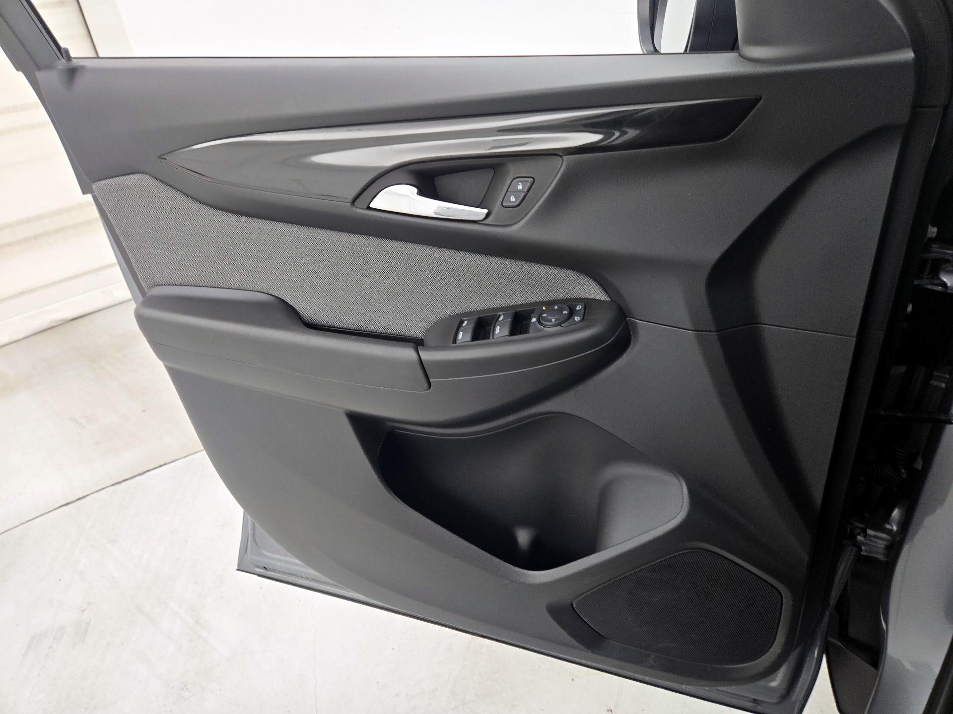 Thumbnail: 2025 Chevrolet TrailBlazer - 12