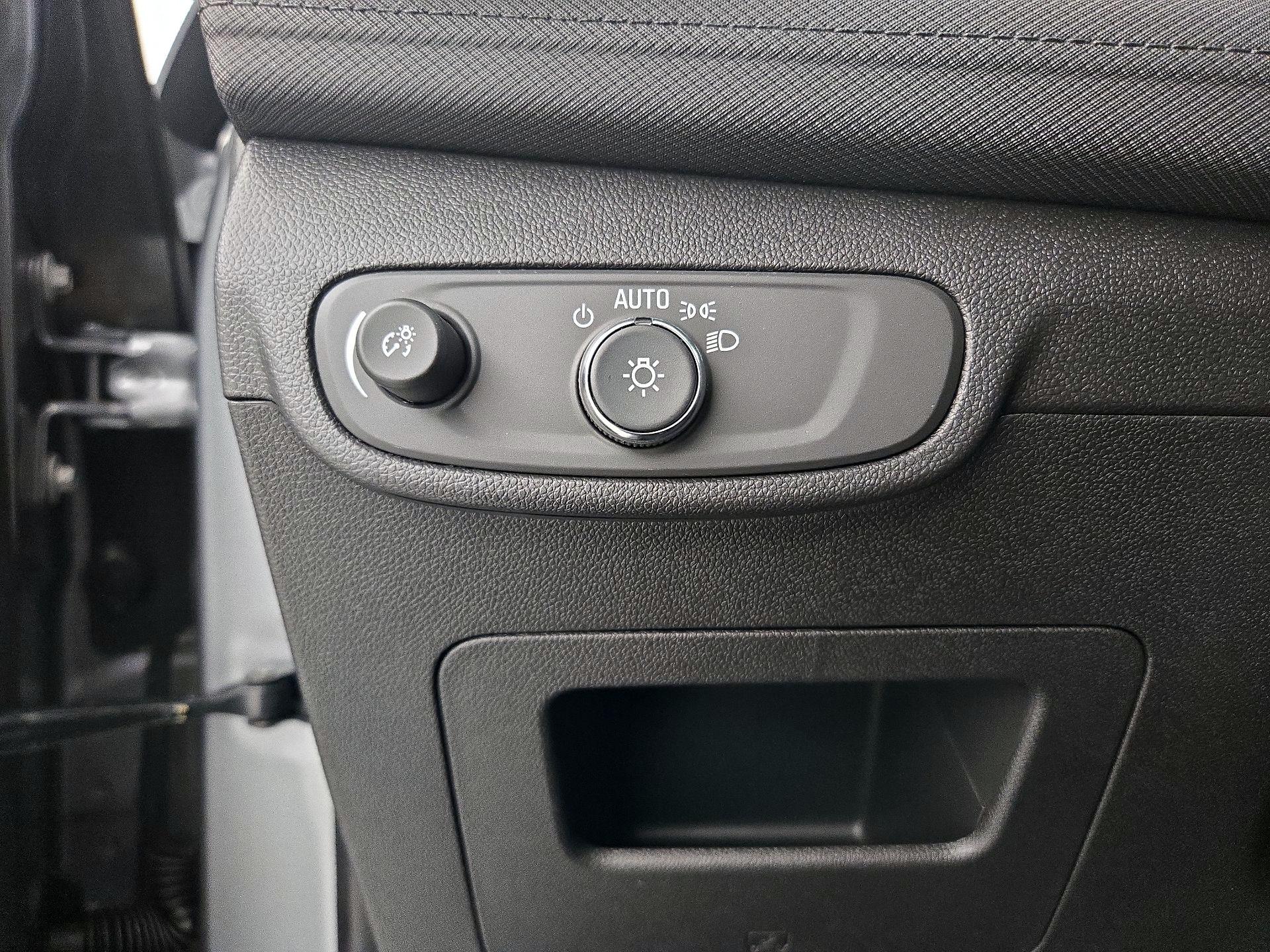 Thumbnail: 2025 Chevrolet TrailBlazer - 13