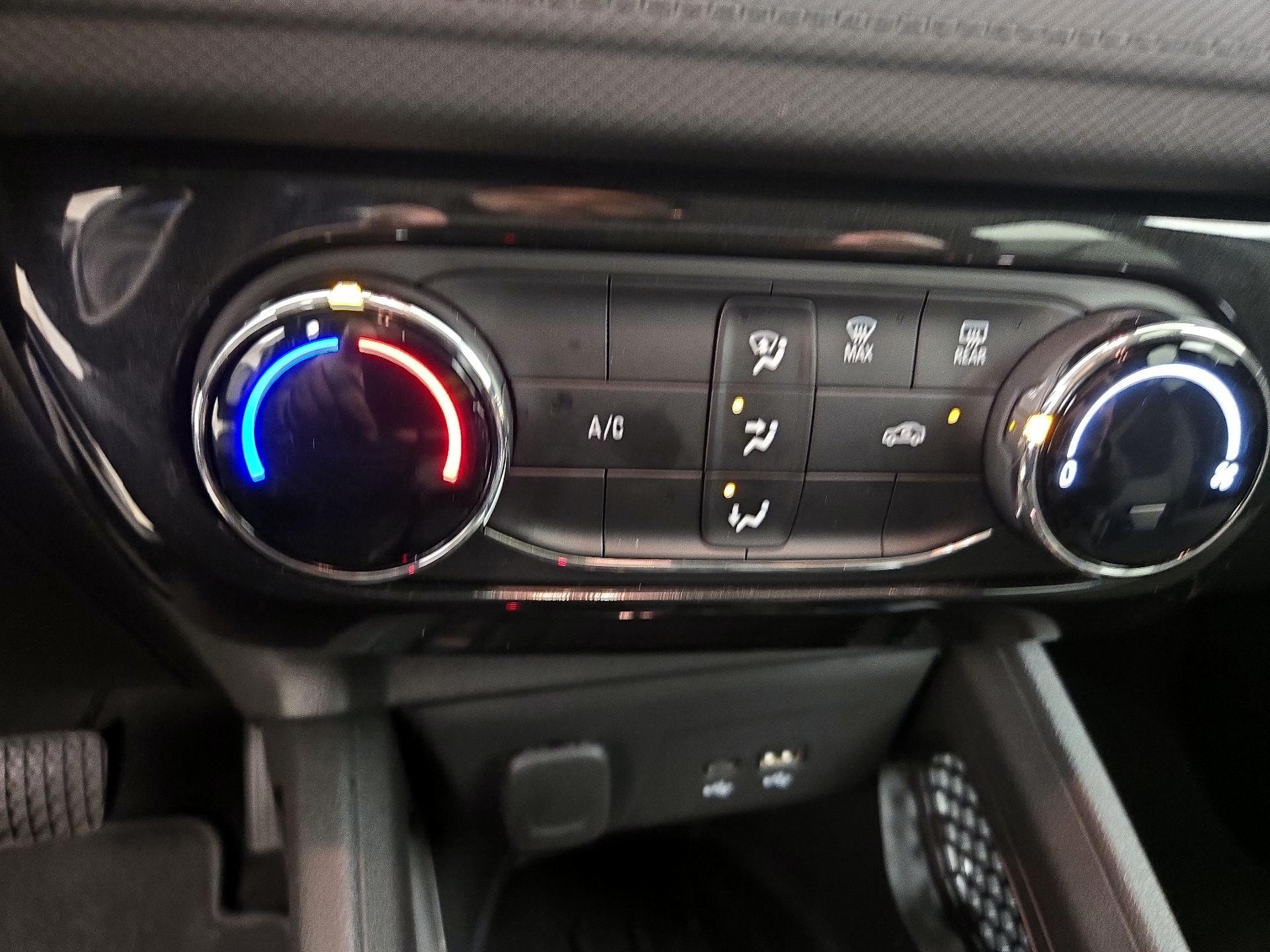 Thumbnail: 2025 Chevrolet TrailBlazer - 16