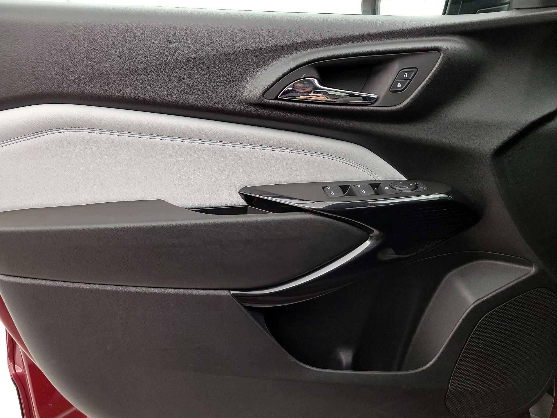 Thumbnail: 2025 Chevrolet Trax - 12