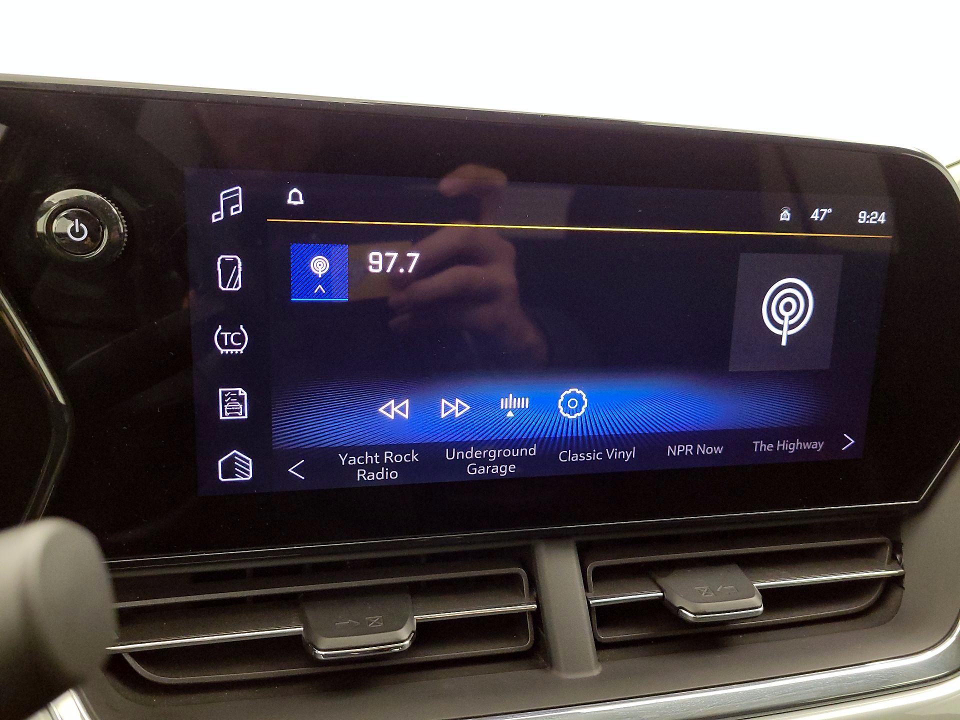 Thumbnail: 2025 Chevrolet Trax - 15