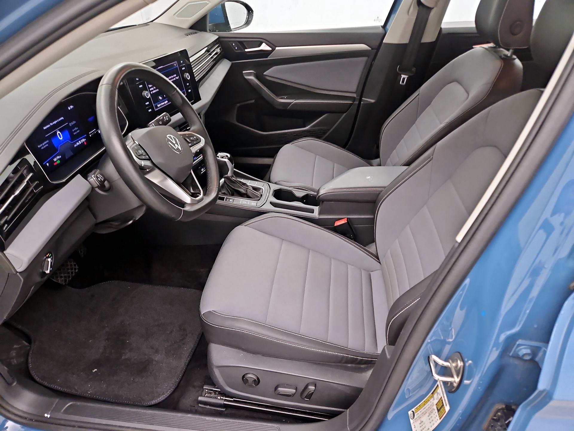 Thumbnail: 2025 Volkswagen Jetta - 11