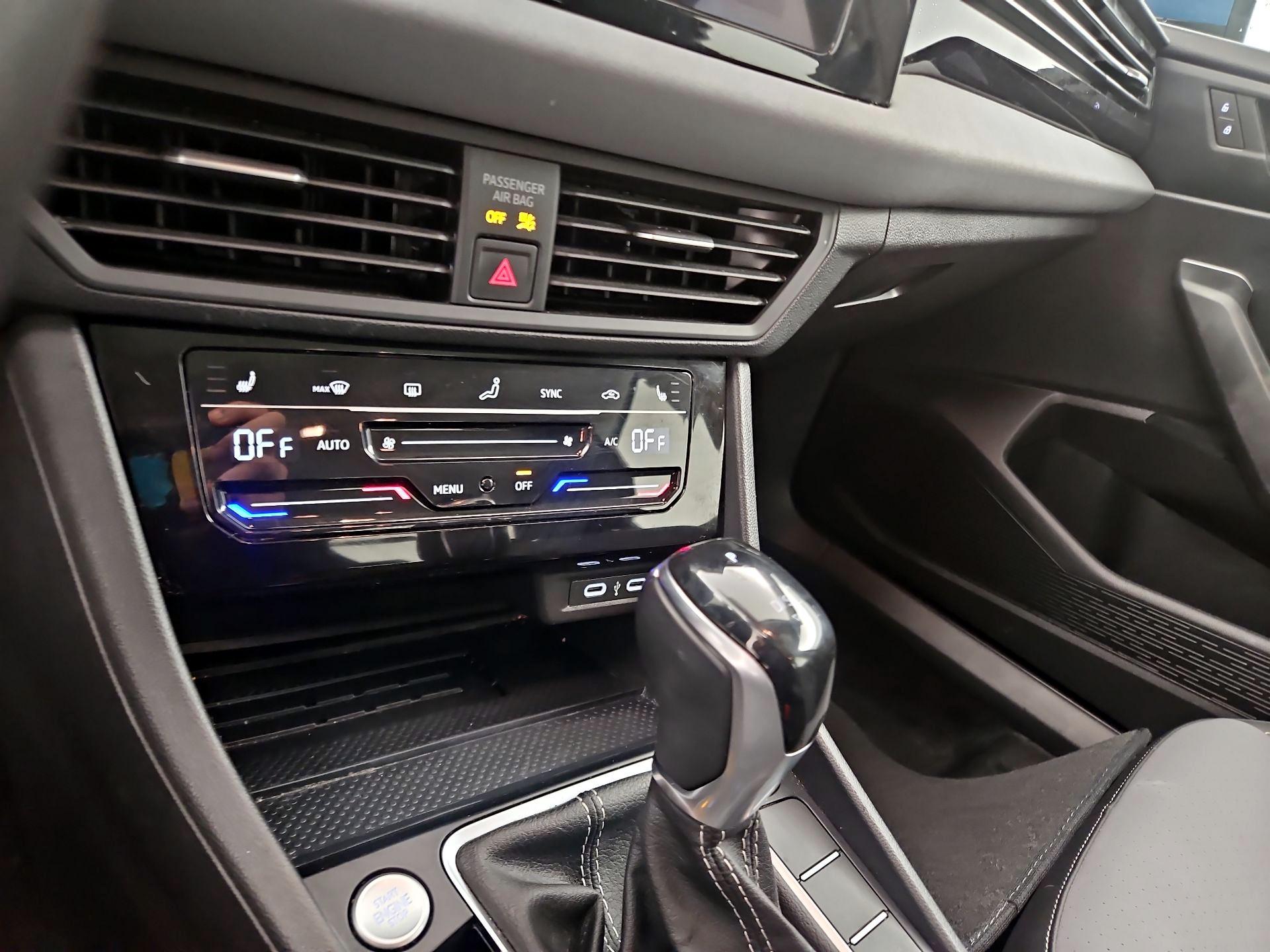 Thumbnail: 2025 Volkswagen Jetta - 16