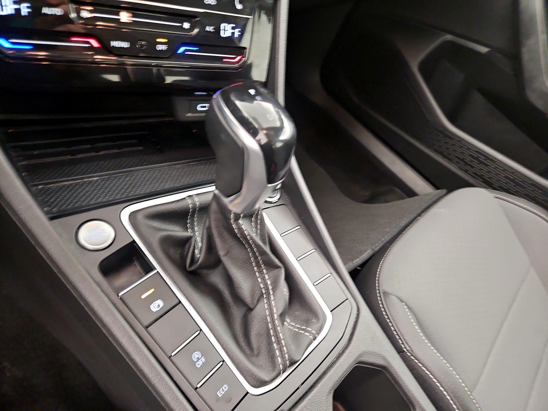 Thumbnail: 2025 Volkswagen Jetta - 17