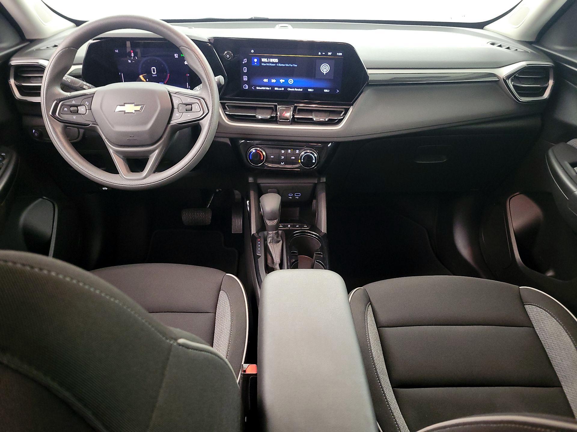 Thumbnail: 2025 Chevrolet TrailBlazer - 9