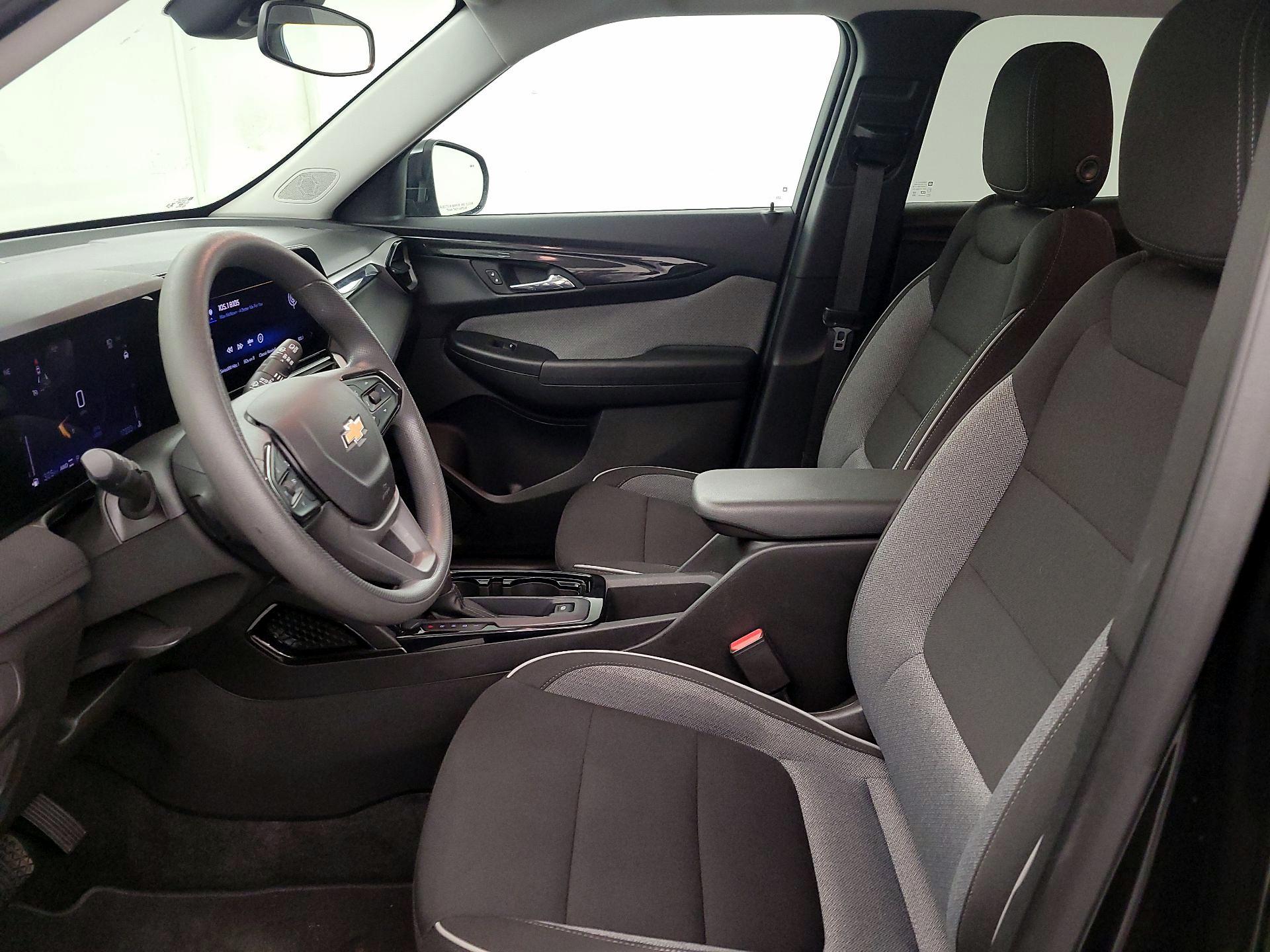 Thumbnail: 2025 Chevrolet TrailBlazer - 11