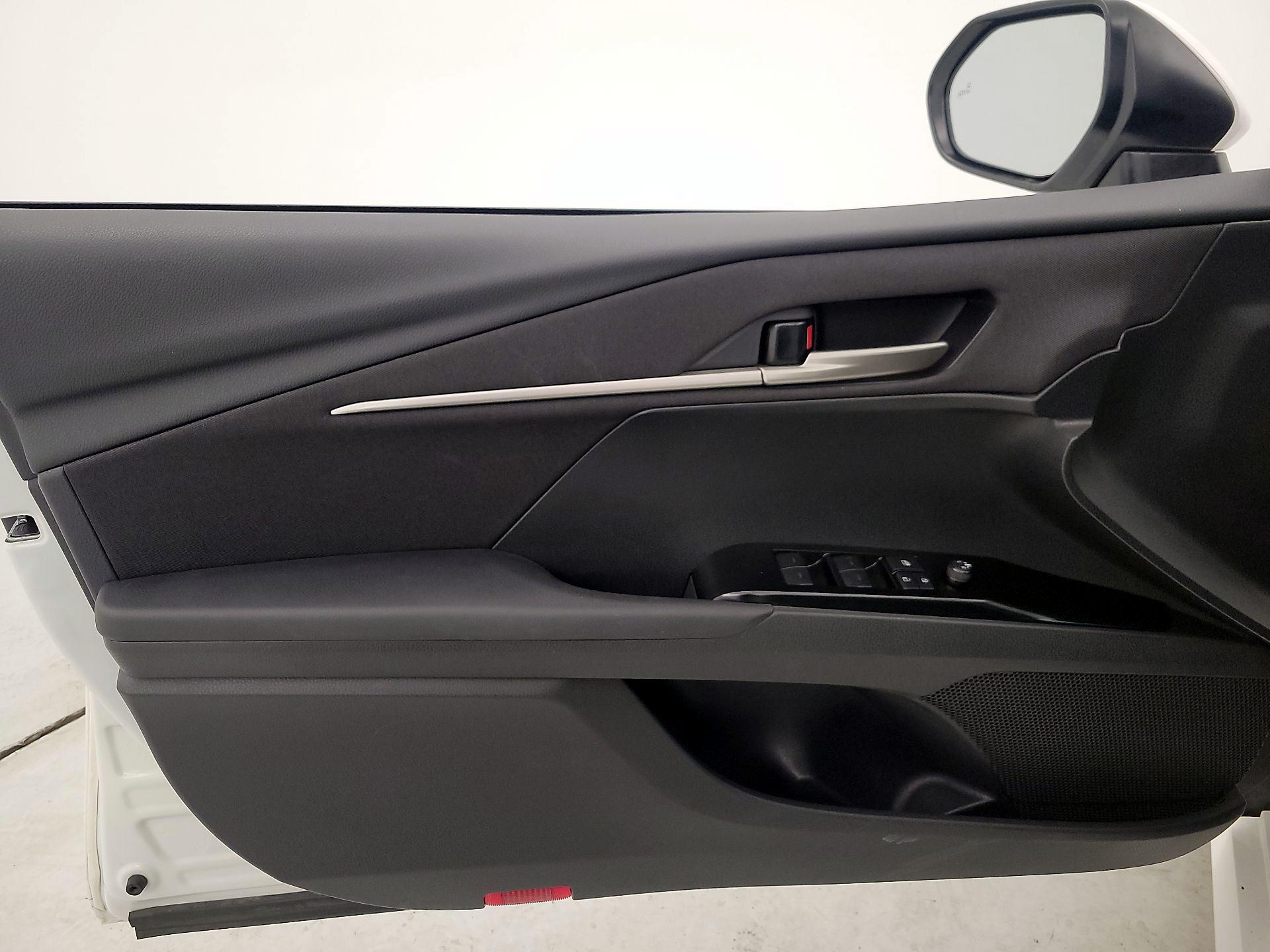 Thumbnail: 2025 Toyota Camry - 12