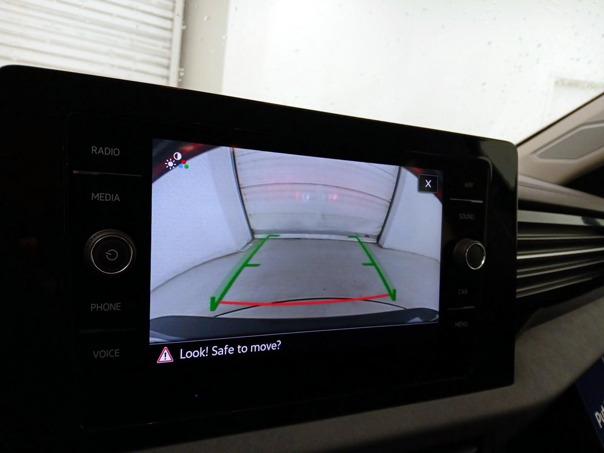 Thumbnail: 2025 Volkswagen Jetta - 14