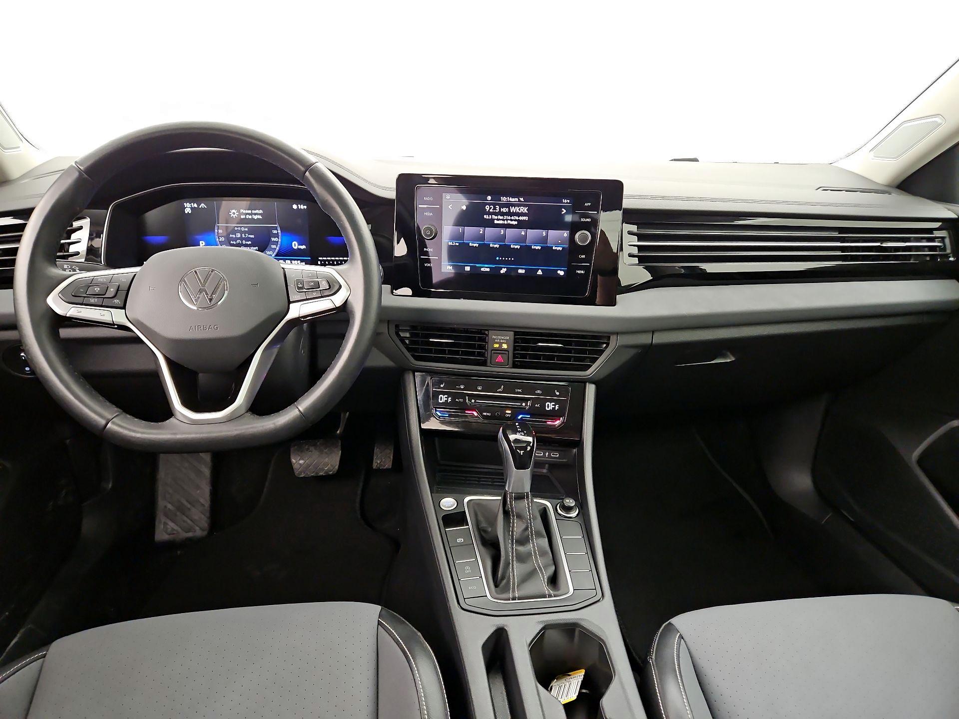 Thumbnail: 2025 Volkswagen Jetta - 9