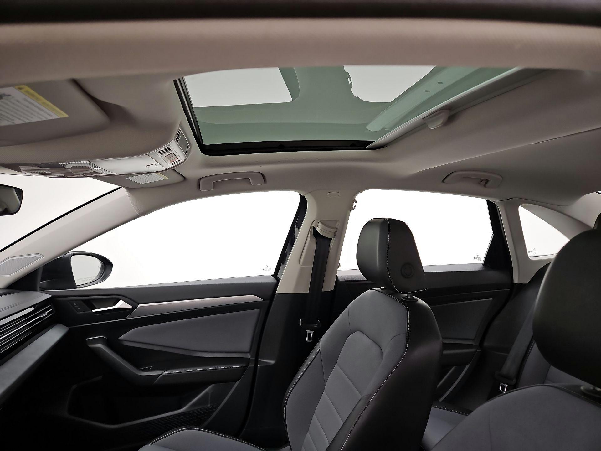 Thumbnail: 2025 Volkswagen Jetta - 19