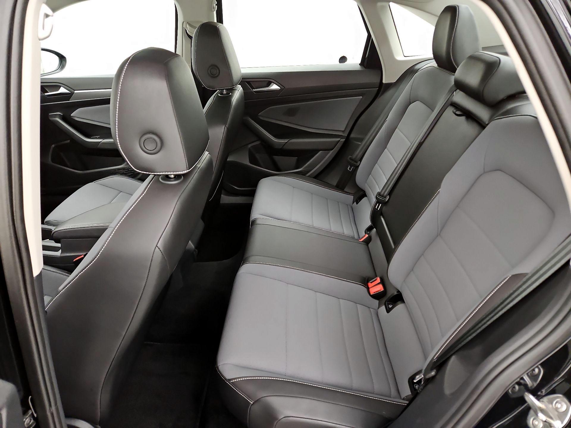 Thumbnail: 2025 Volkswagen Jetta - 20