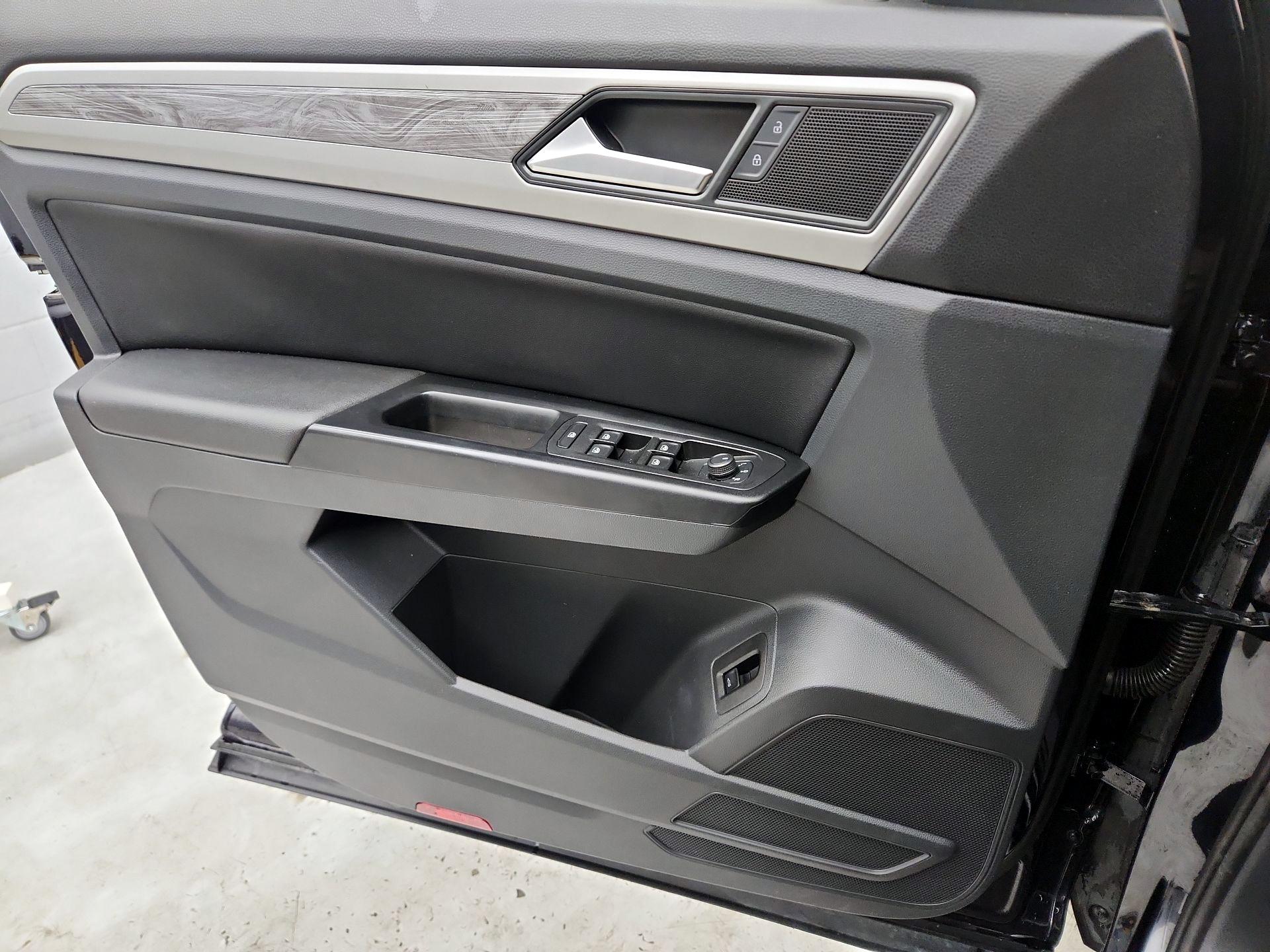 Thumbnail: 2020 Volkswagen Atlas - 12