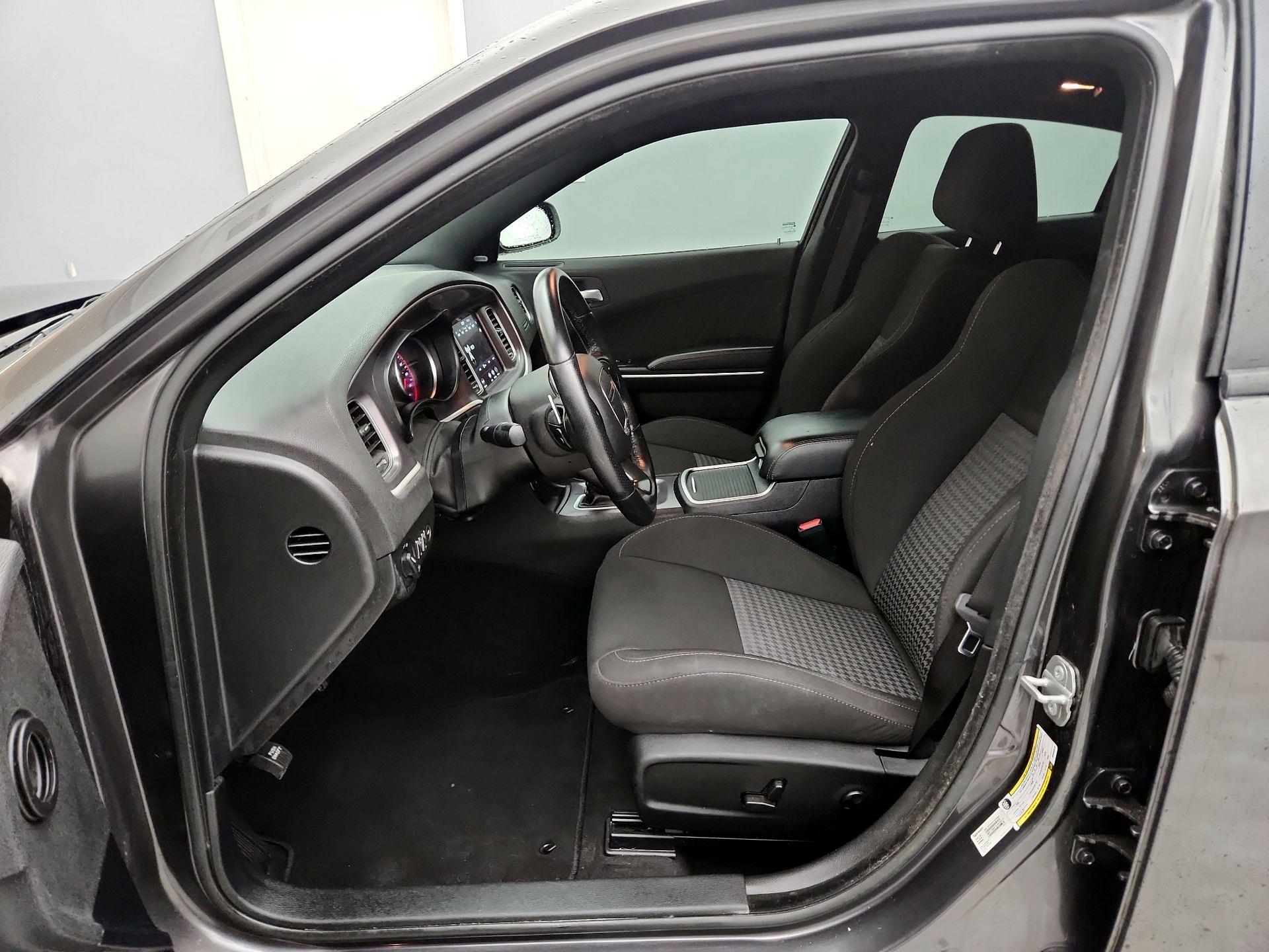 Thumbnail: 2021 Dodge Charger - 11