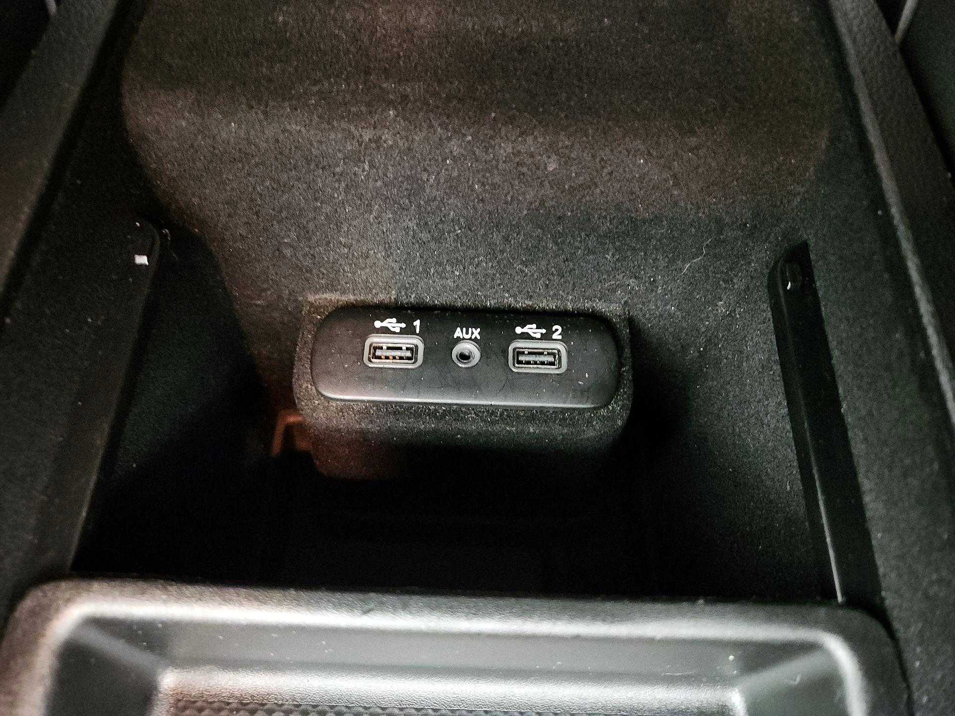 Thumbnail: 2021 Dodge Charger - 18