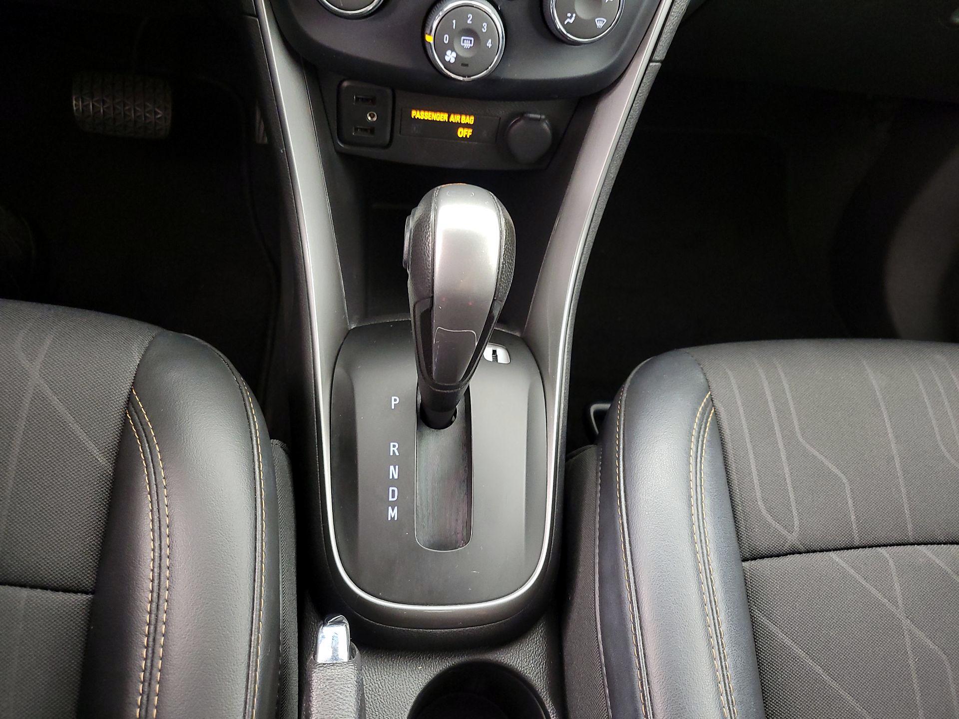 Thumbnail: 2019 Chevrolet Trax - 17