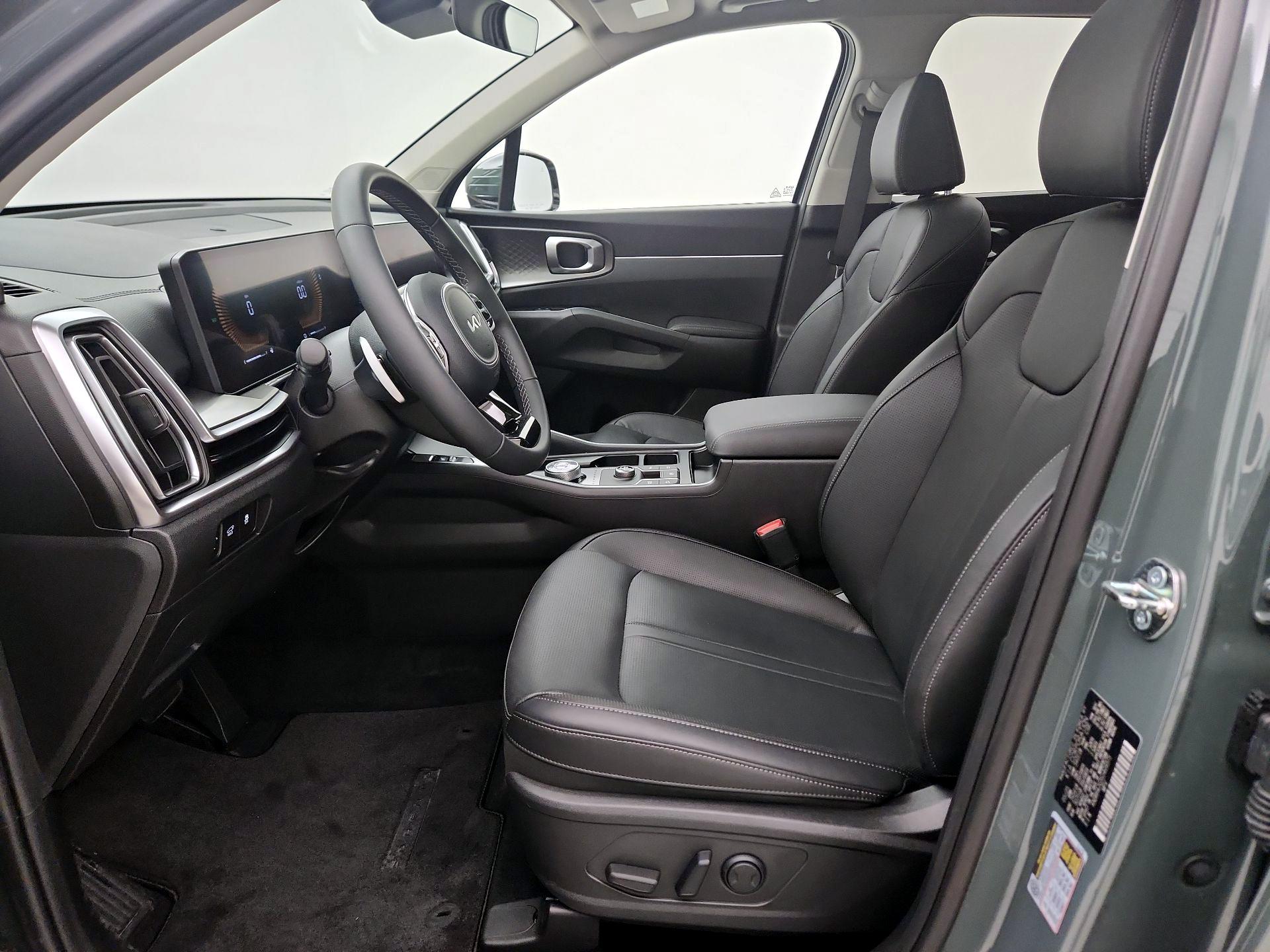 Thumbnail: 2025 Kia Sorento - 11