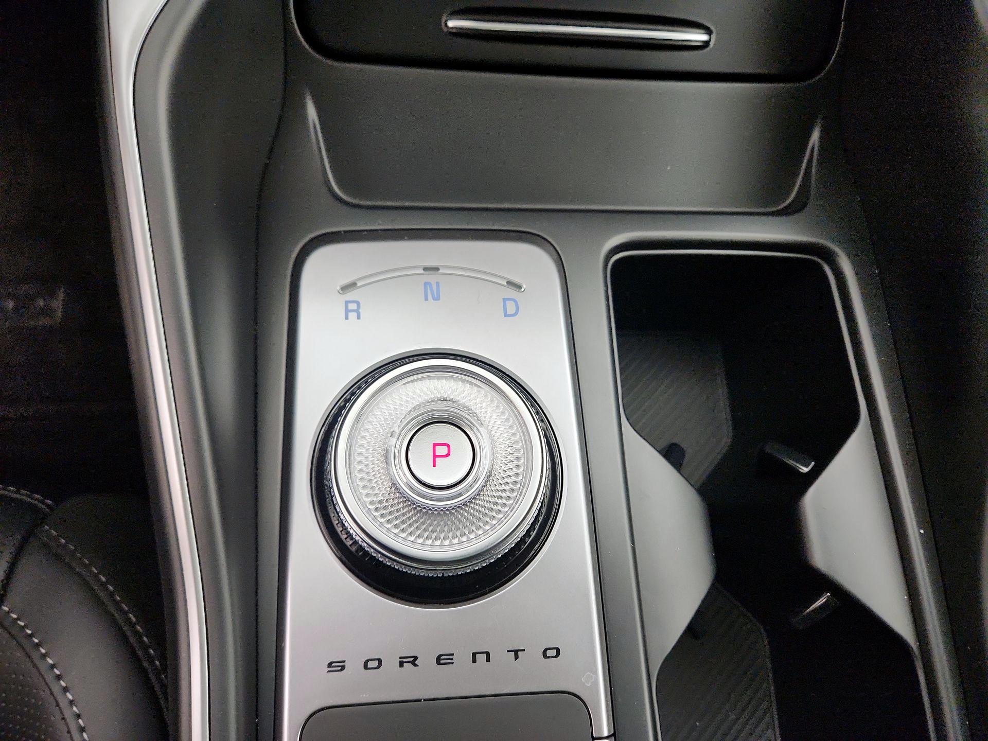 Thumbnail: 2025 Kia Sorento - 18