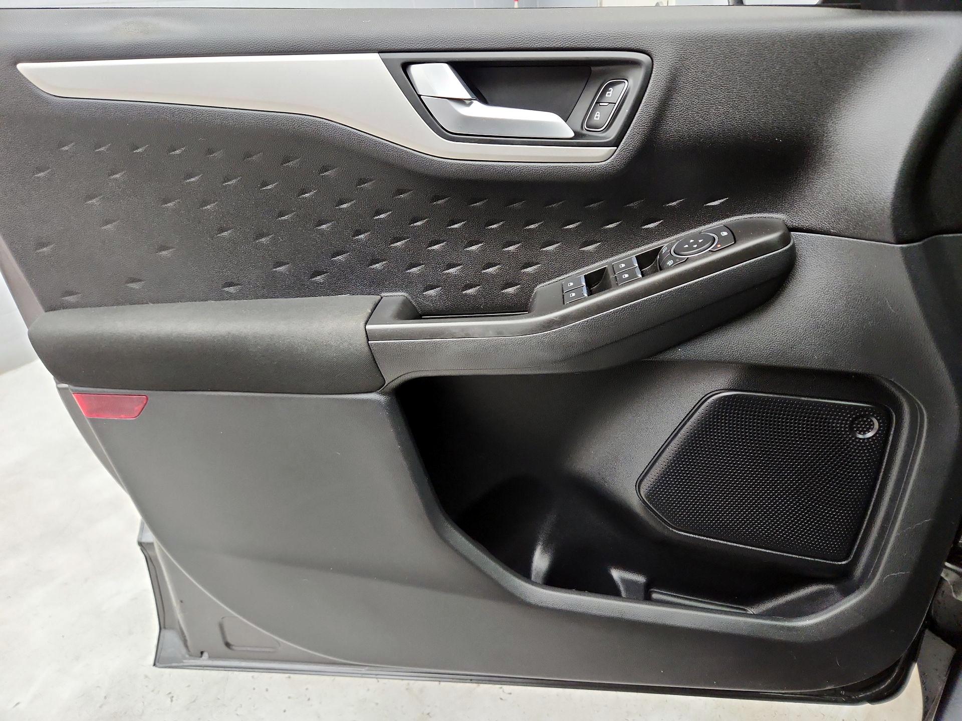 Thumbnail: 2020 Ford Escape - 12