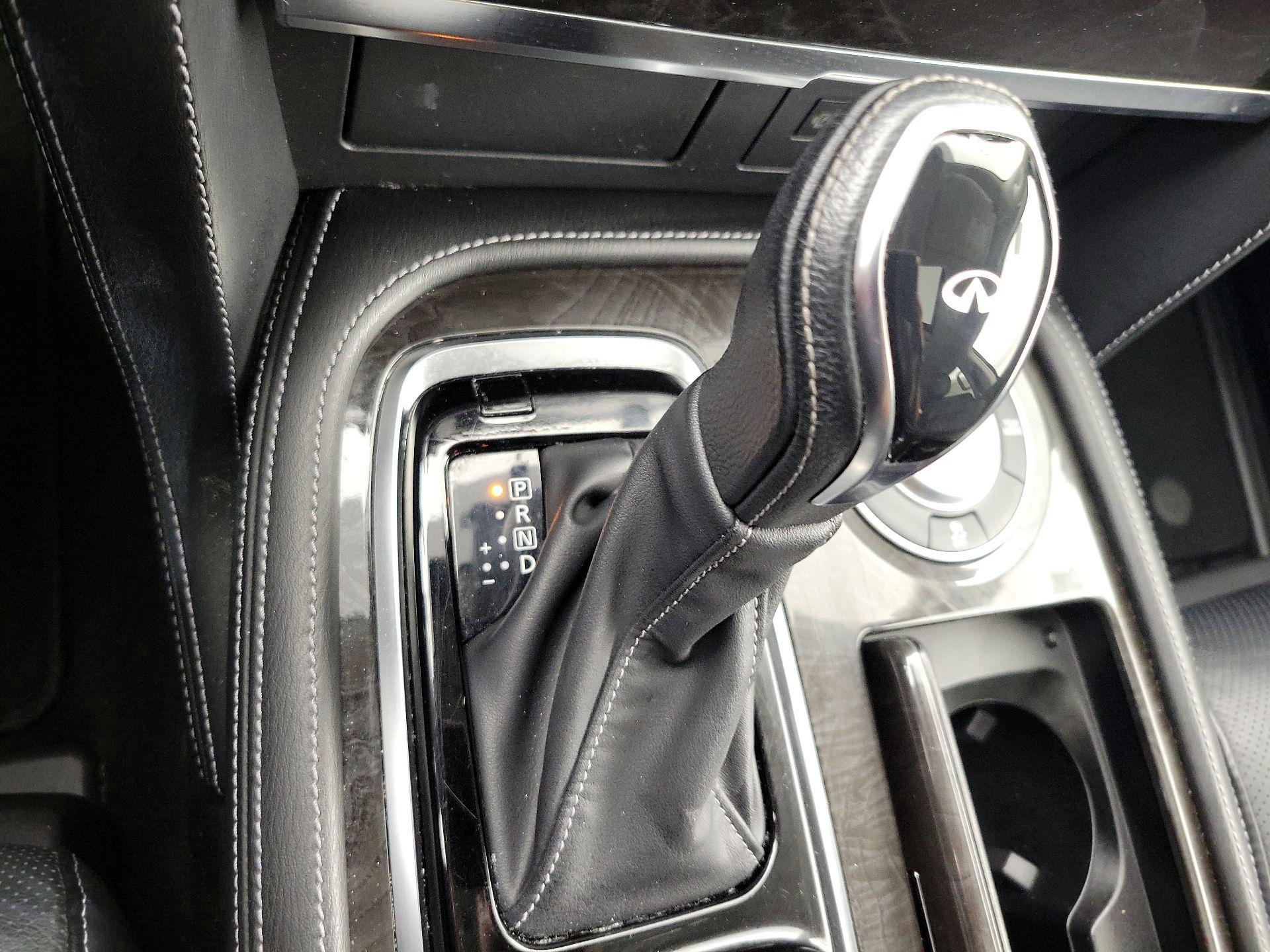 Thumbnail: 2024 INFINITI QX80 - 18