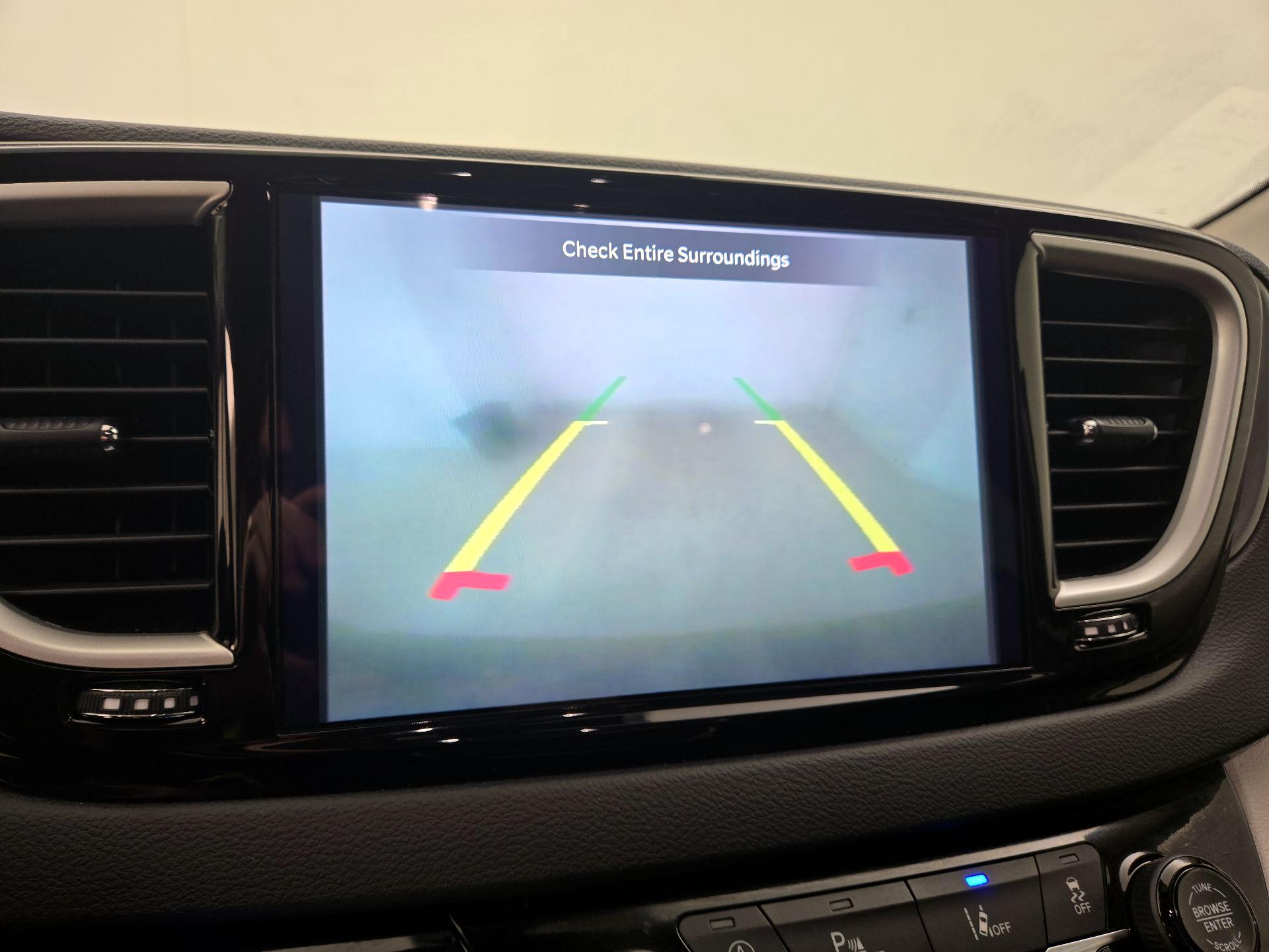 Thumbnail: 2023 Chrysler Pacifica - 14