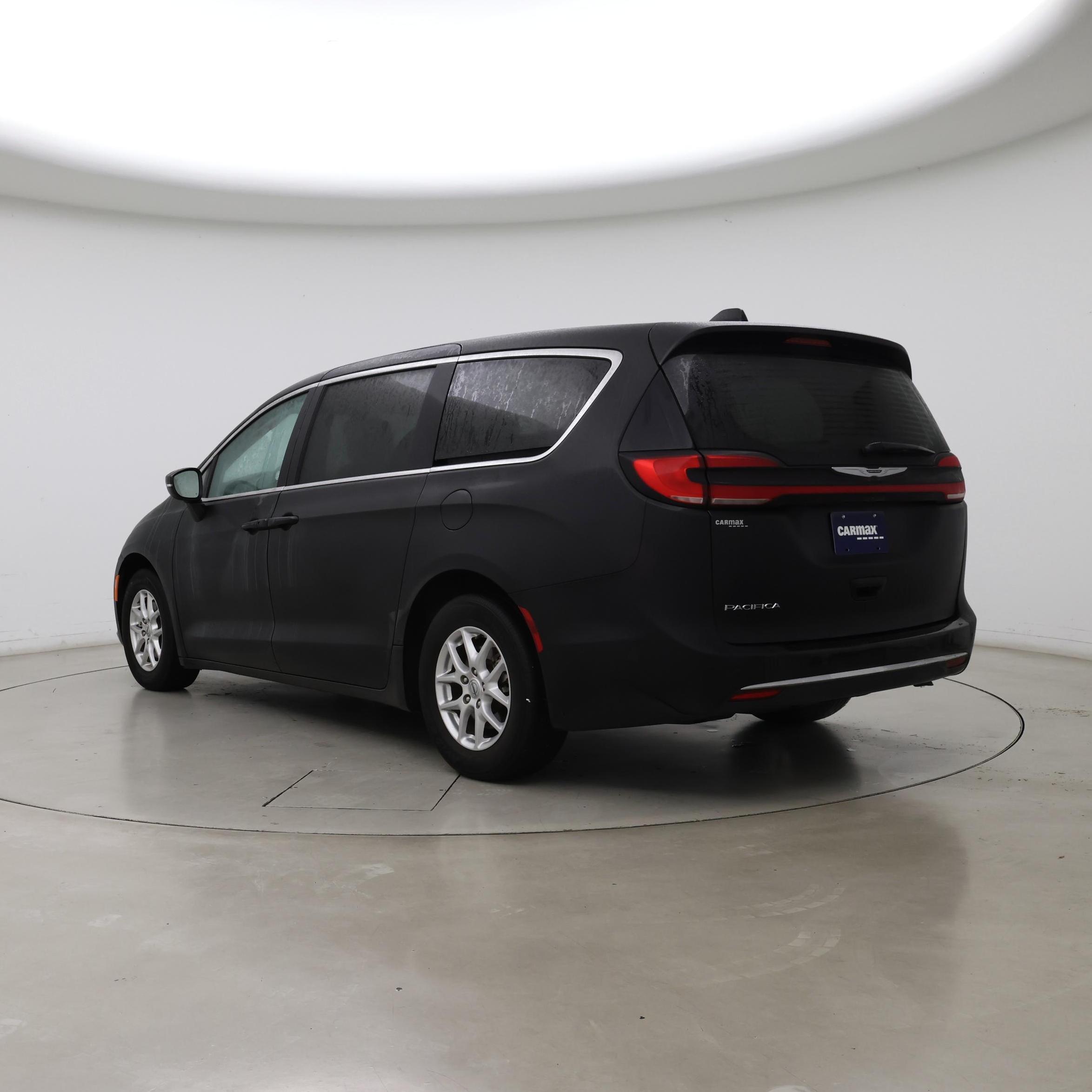 Thumbnail: 2023 Chrysler Pacifica - 2