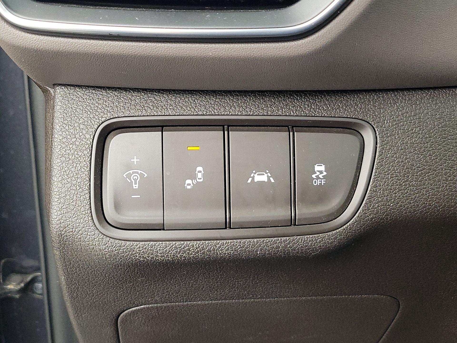 Thumbnail: 2020 Hyundai Santa Fe - 13