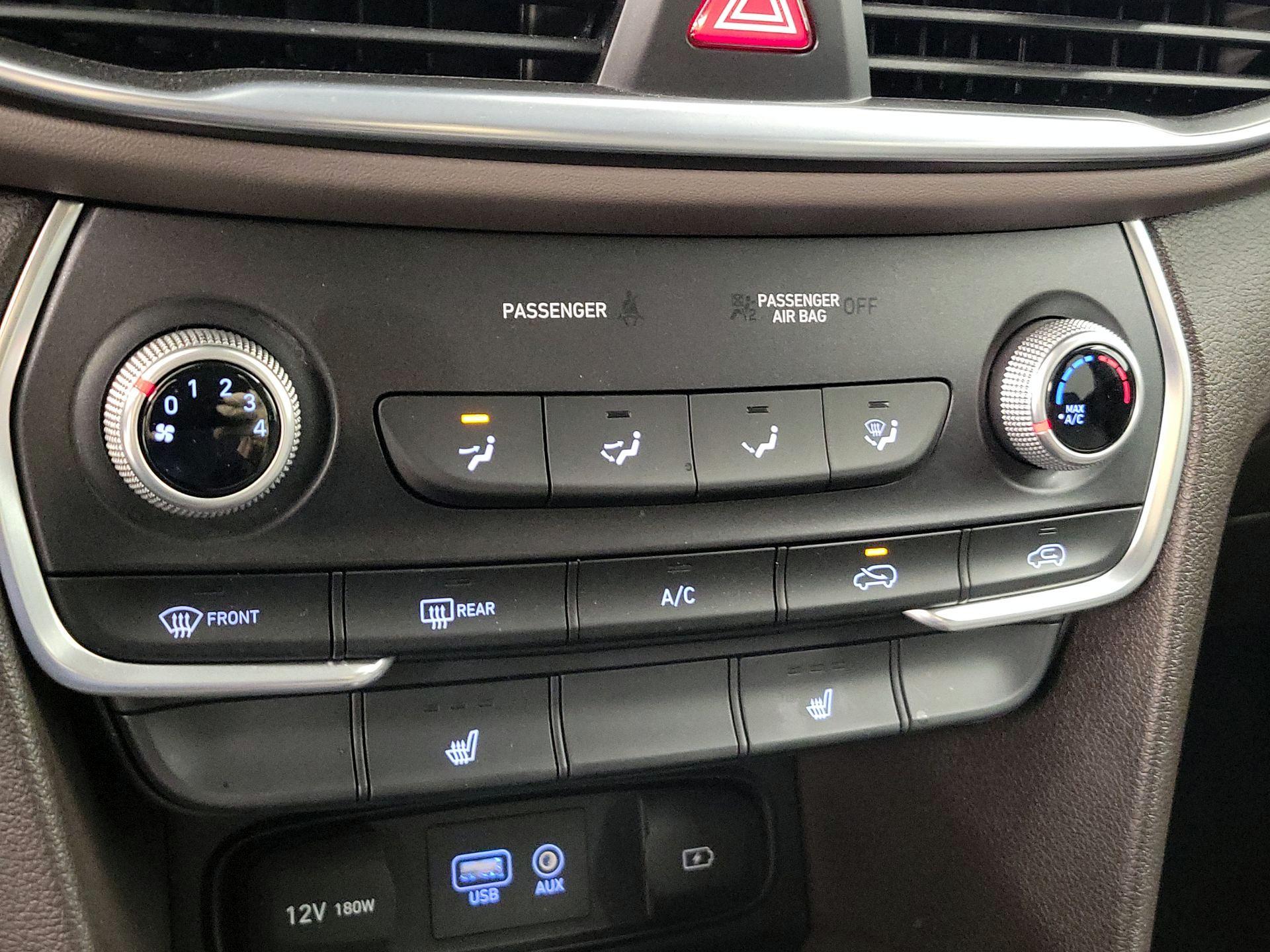 Thumbnail: 2020 Hyundai Santa Fe - 16