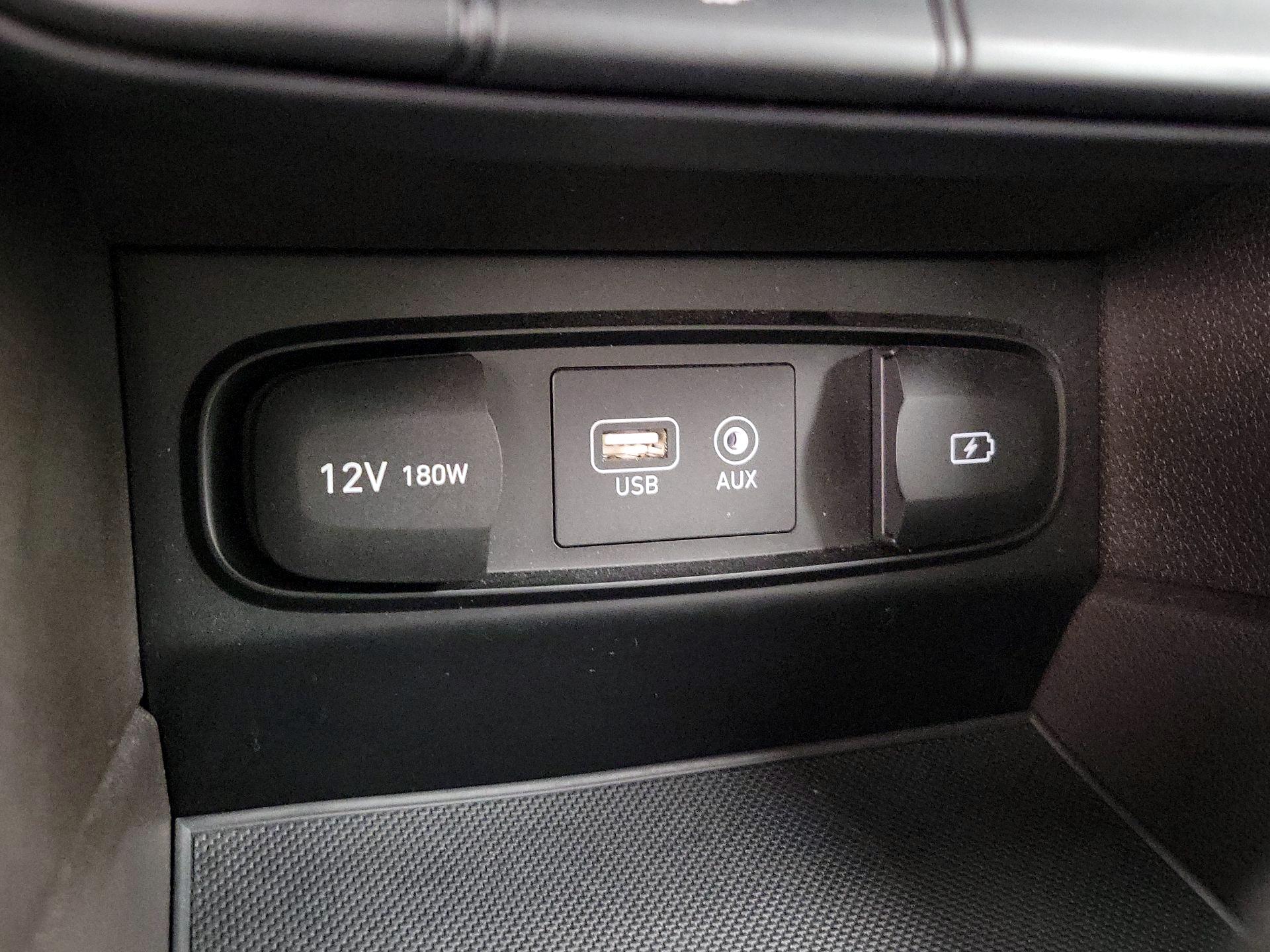 Thumbnail: 2020 Hyundai Santa Fe - 18