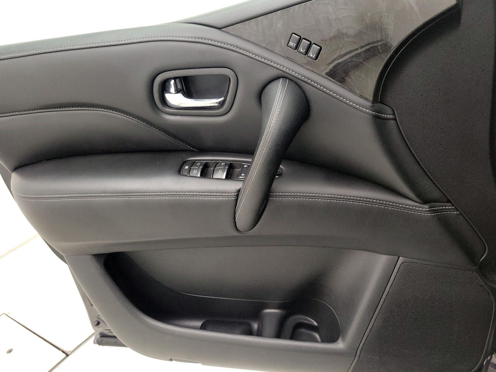 Thumbnail: 2024 INFINITI QX80 - 12