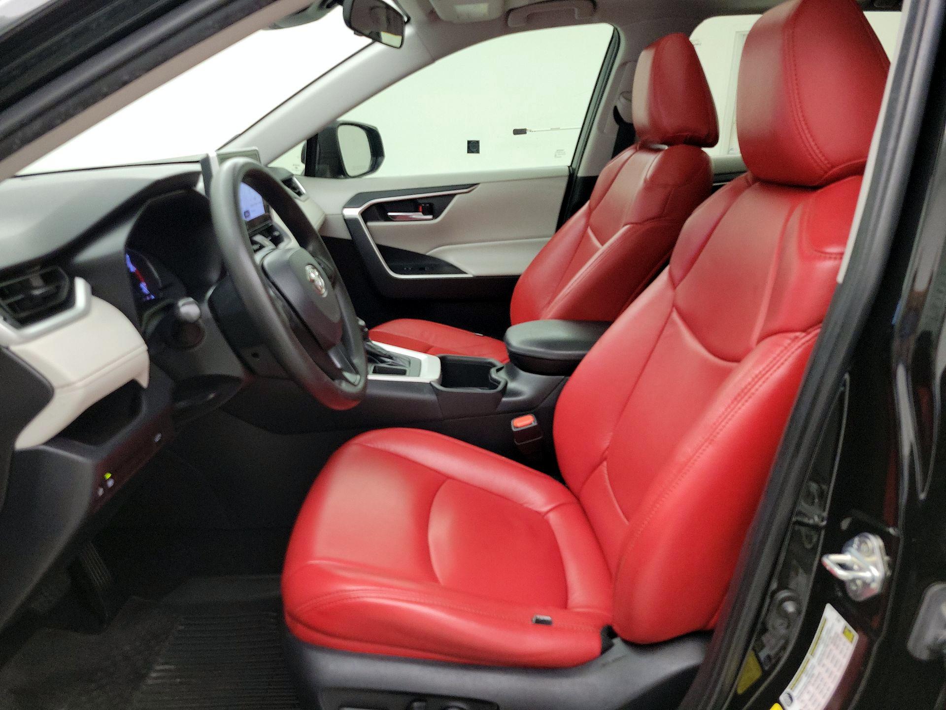 Thumbnail: 2023 Toyota RAV4 - 11