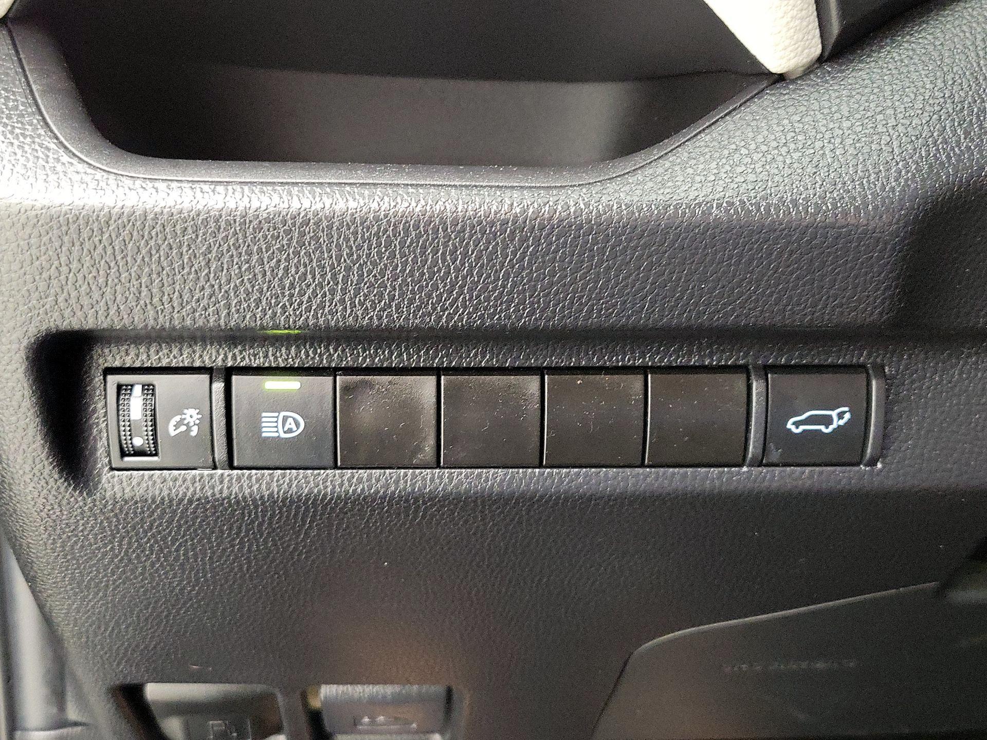 Thumbnail: 2023 Toyota RAV4 - 13