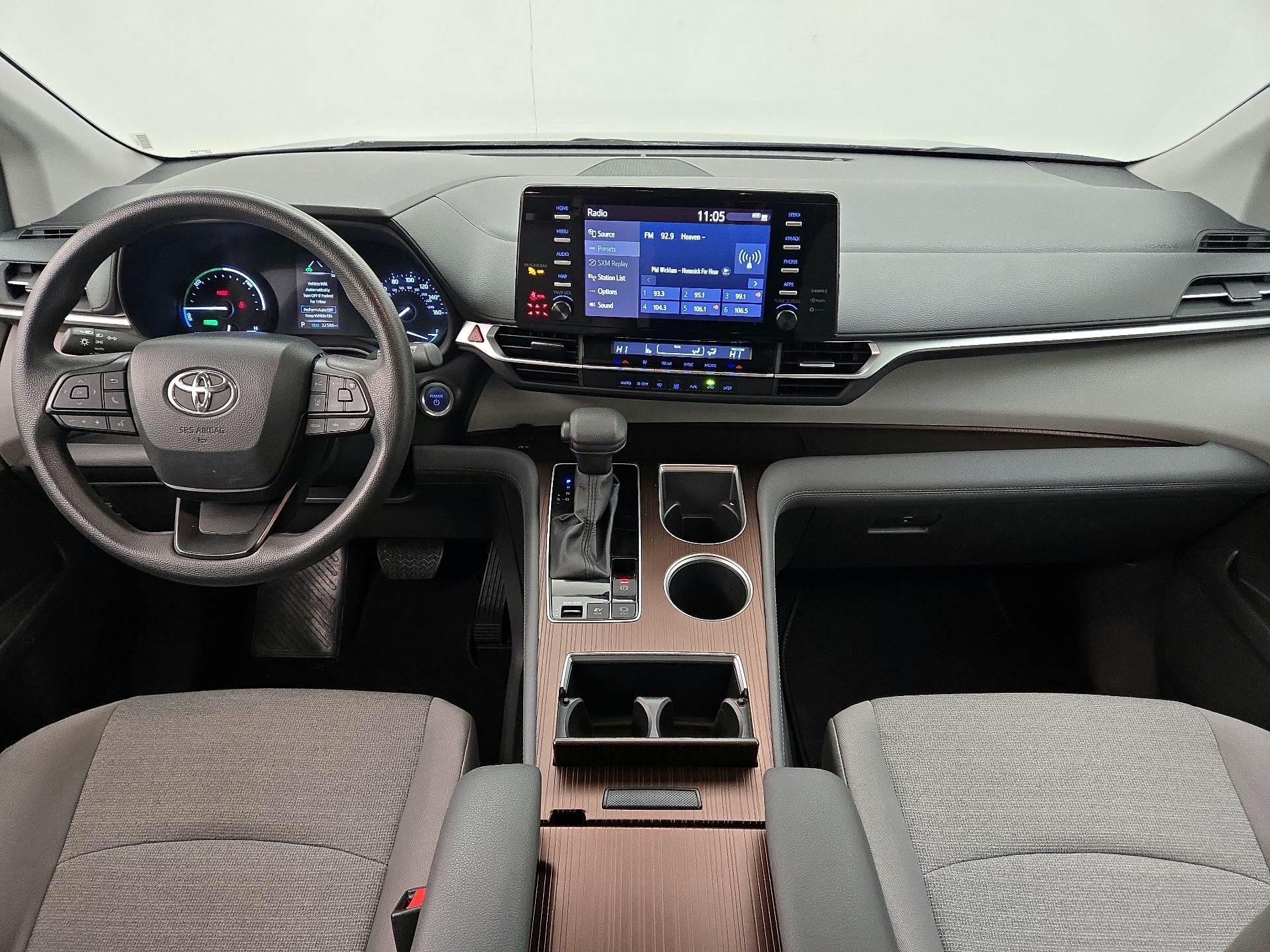 Thumbnail: 2024 Toyota Sienna - 9