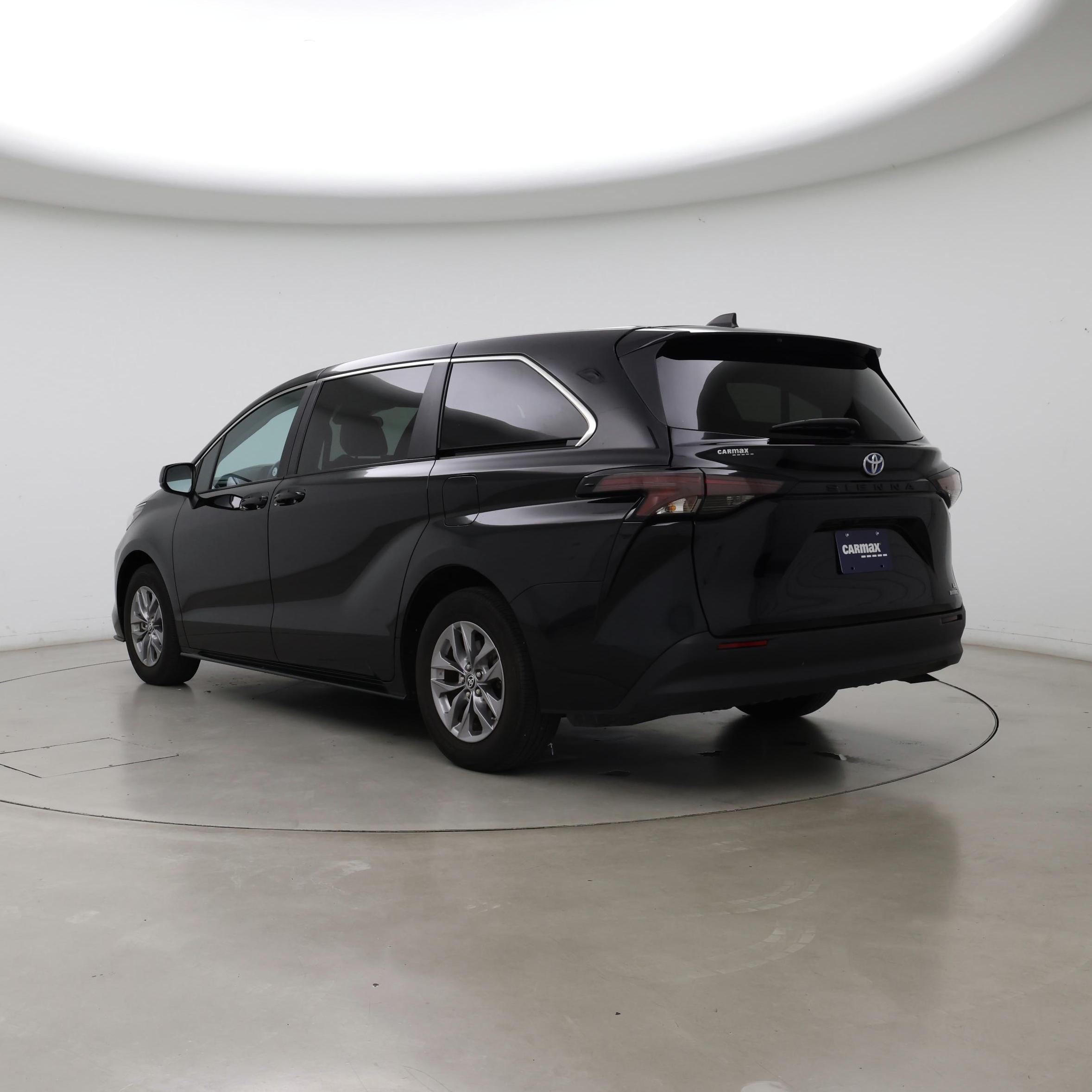 Thumbnail: 2024 Toyota Sienna - 2