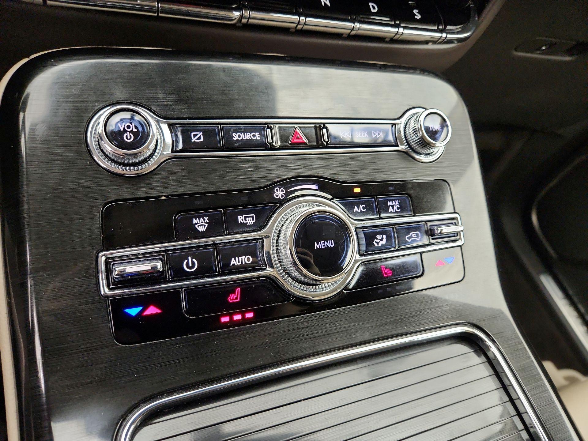 Thumbnail: 2023 Lincoln Nautilus - 17