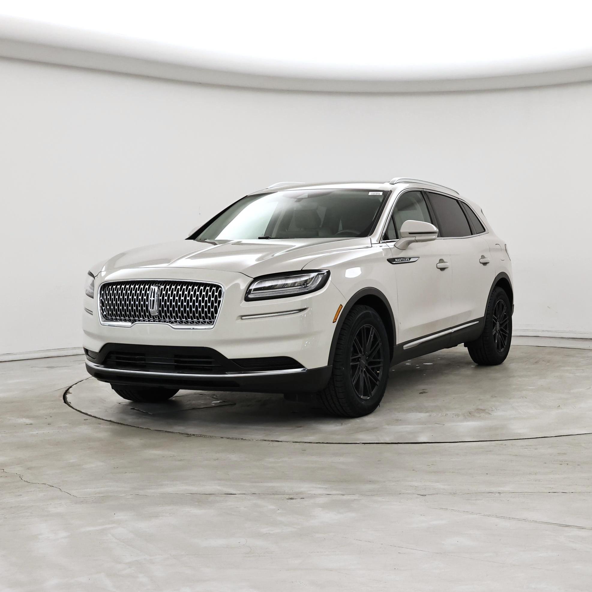 Thumbnail: 2023 Lincoln Nautilus - 4