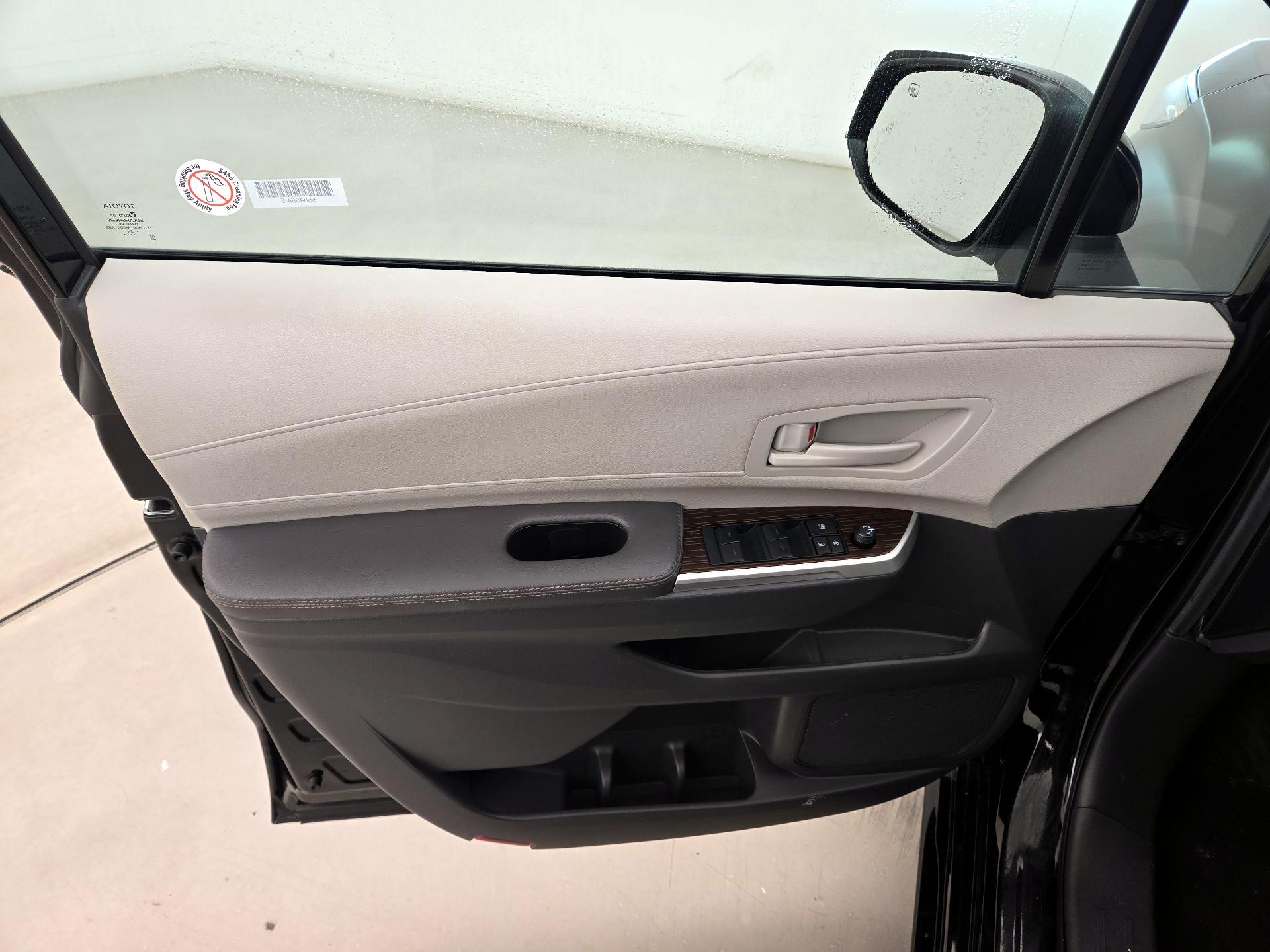 Thumbnail: 2024 Toyota Sienna - 12