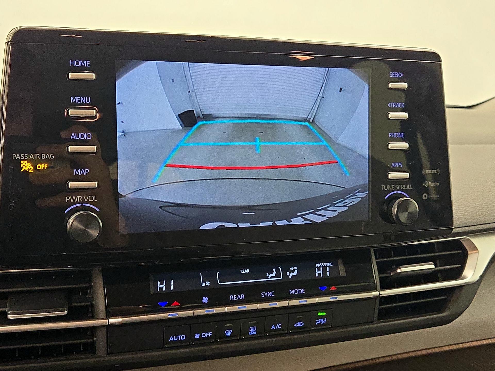 Thumbnail: 2024 Toyota Sienna - 14