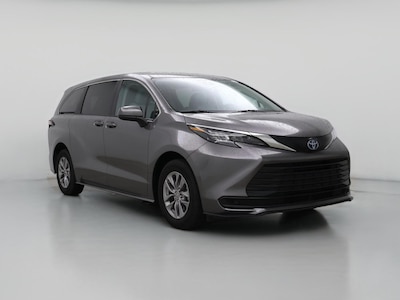 2024 Toyota Sienna Hybrid LE