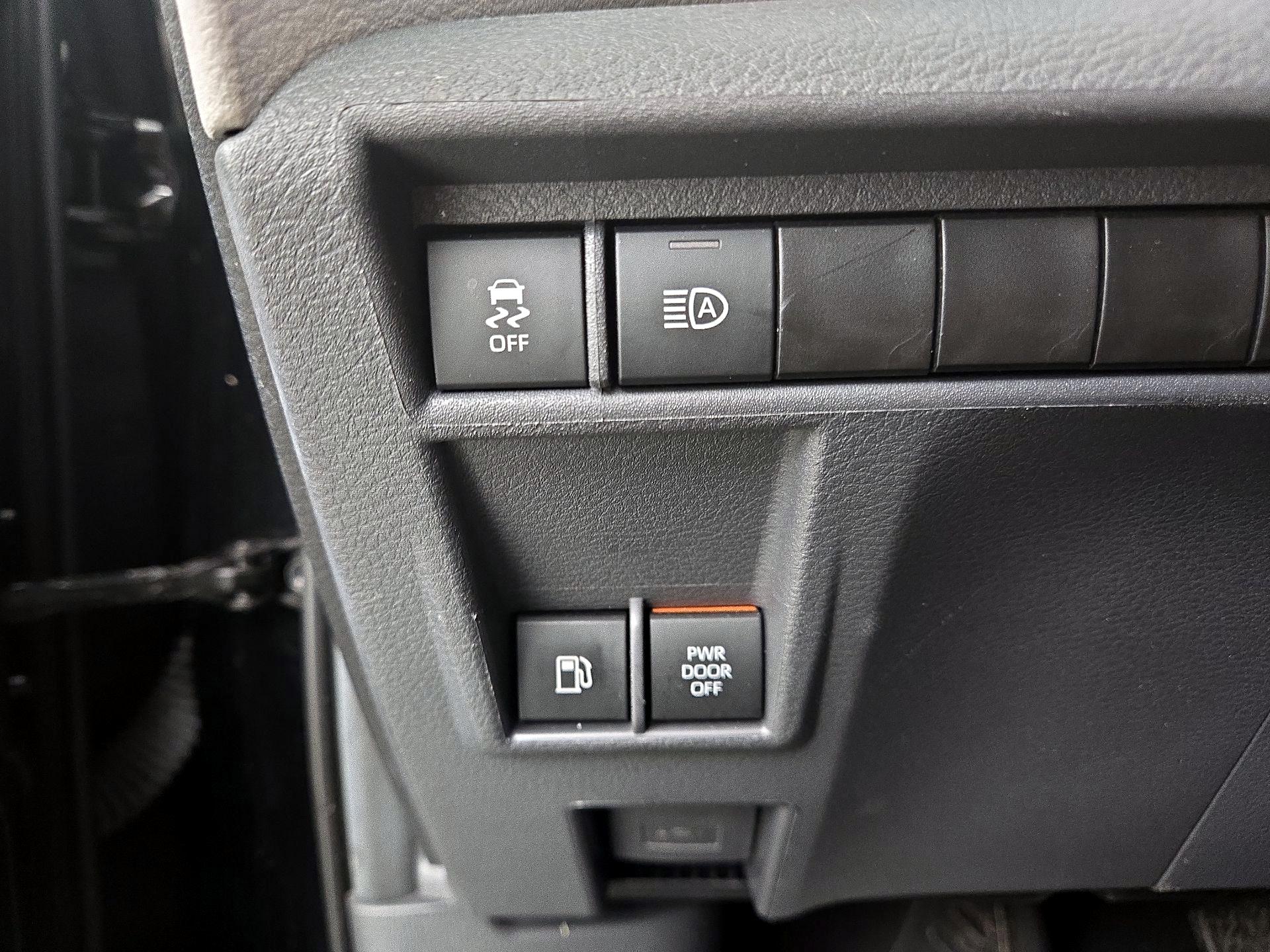 Thumbnail: 2024 Toyota Sienna - 13