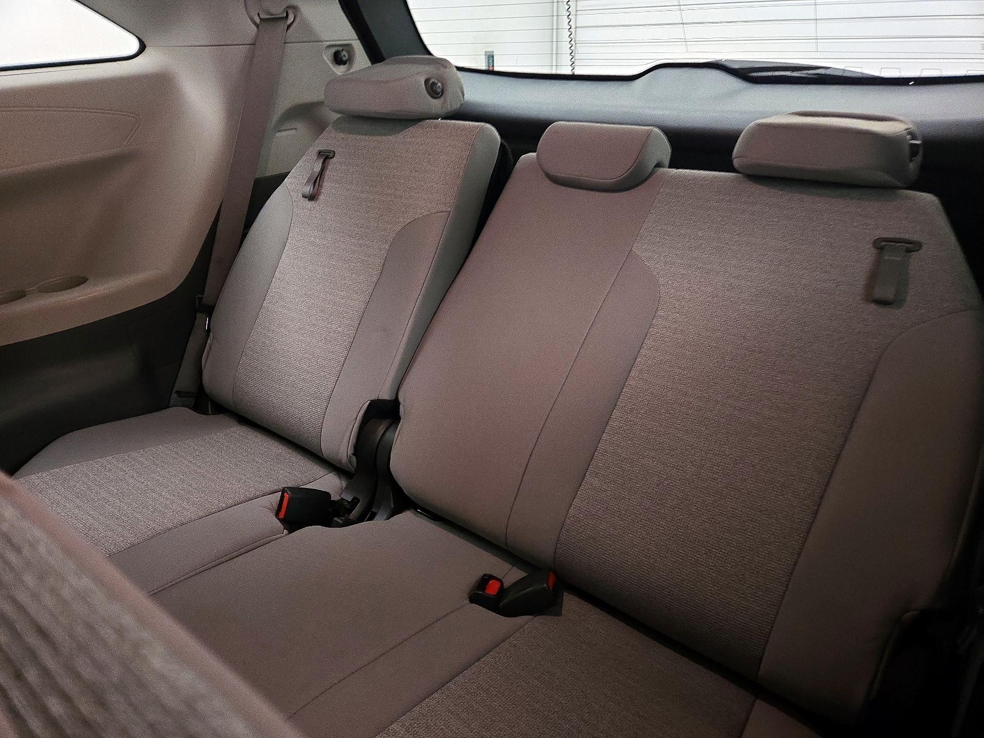 Thumbnail: 2024 Toyota Sienna - 20