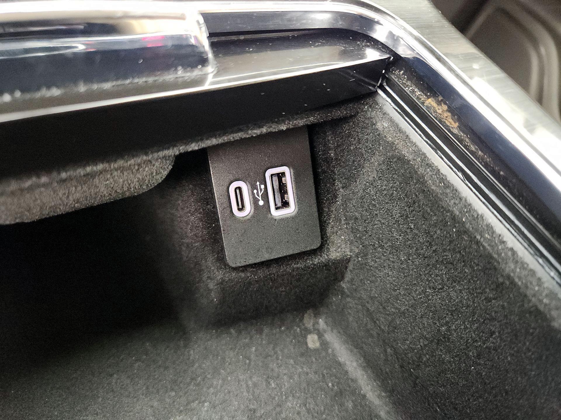 Thumbnail: 2022 Lincoln Nautilus - 18