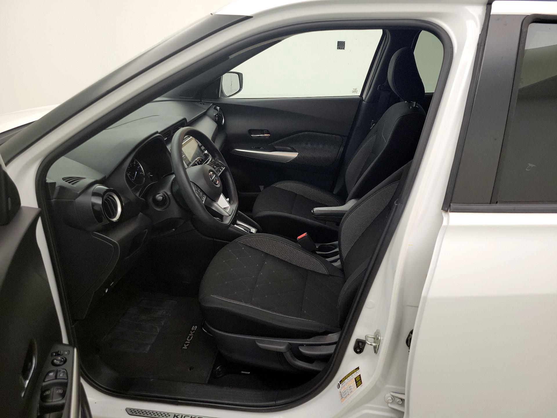 Thumbnail: 2020 Nissan Kicks - 11