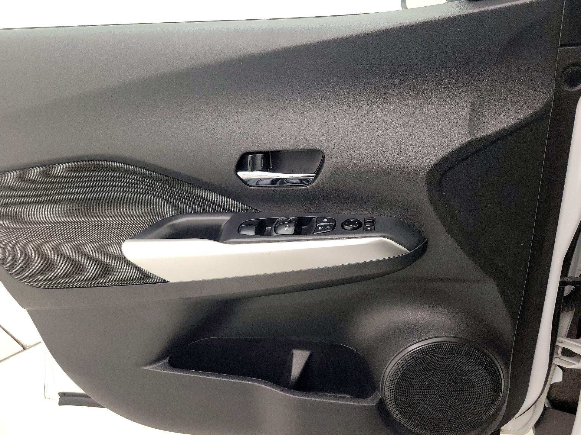 Thumbnail: 2020 Nissan Kicks - 12